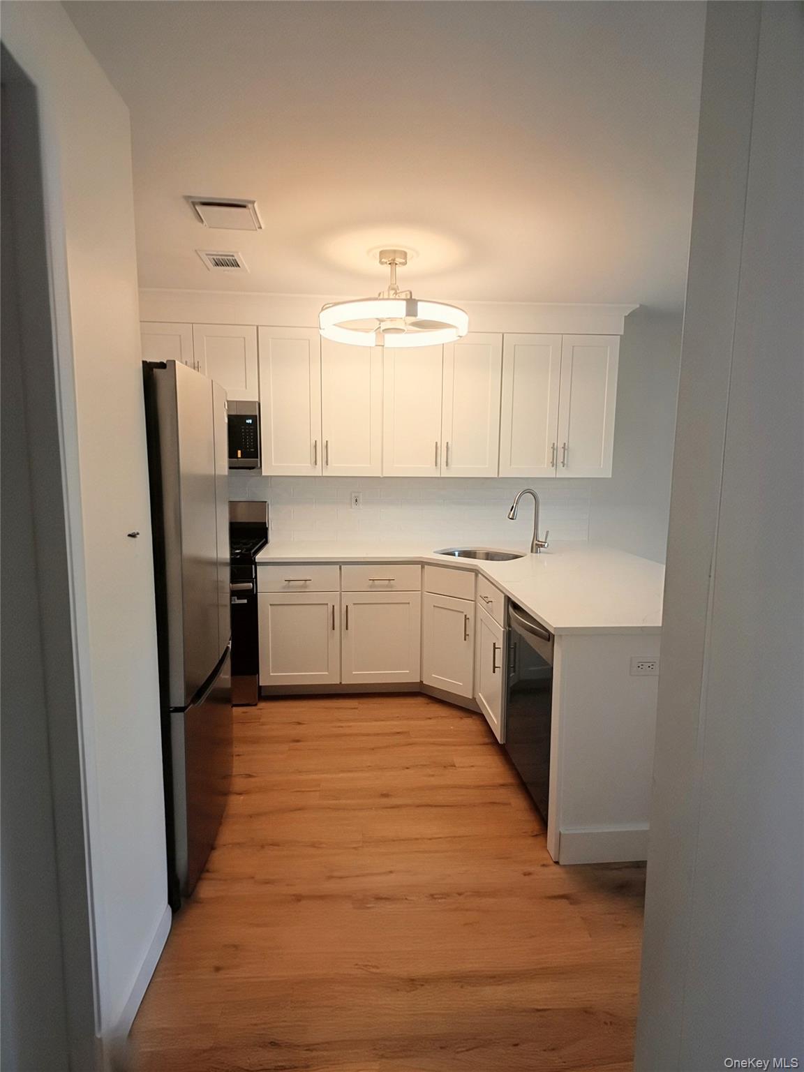 18 Fairview Circle 18 Property Photo 4