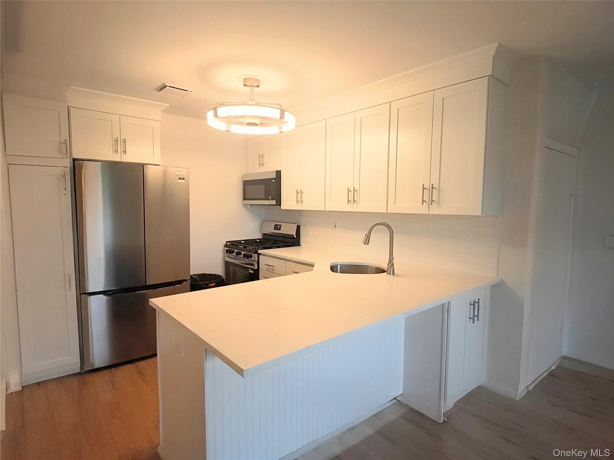 18 Fairview Circle 18 Property Photo 5