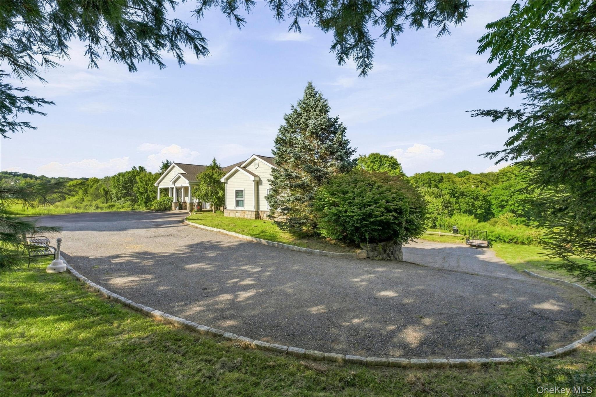 180 Simpson Road Property Photo 14