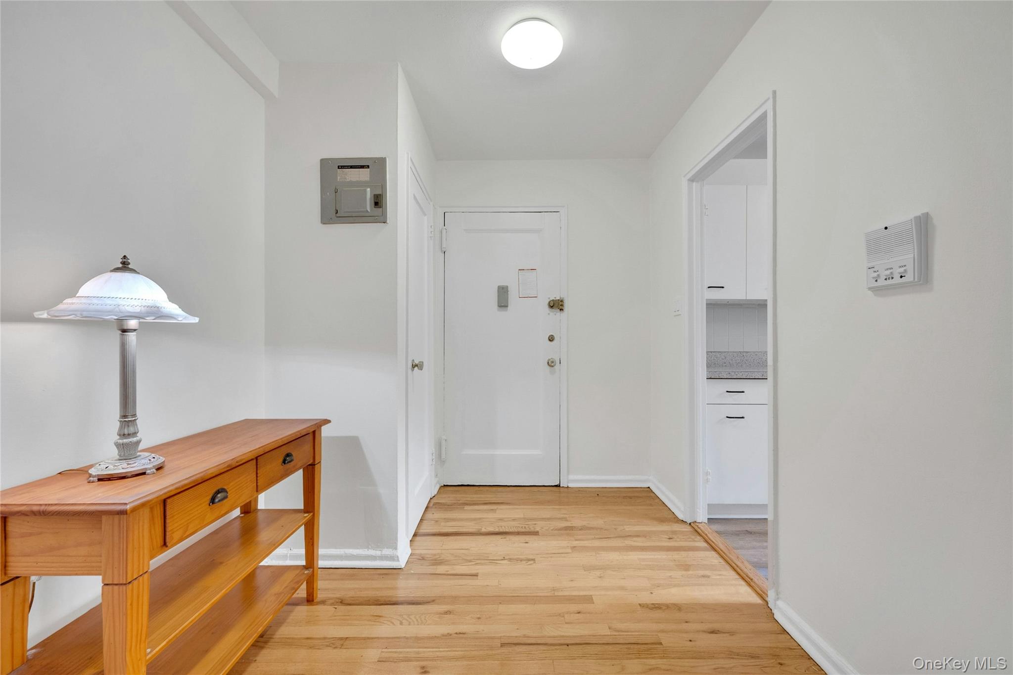 5610 Netherland Avenue 1g Property Photo 6