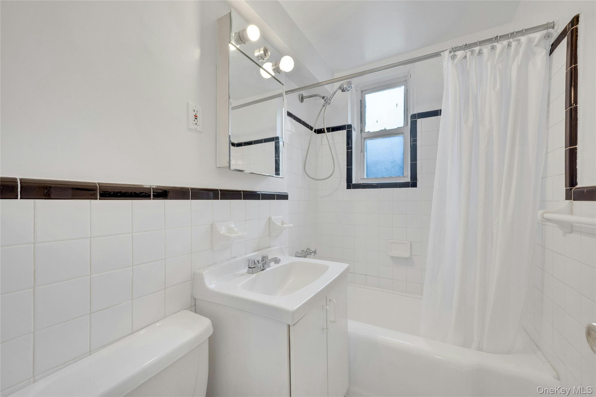 5610 Netherland Avenue 1g Property Photo 17
