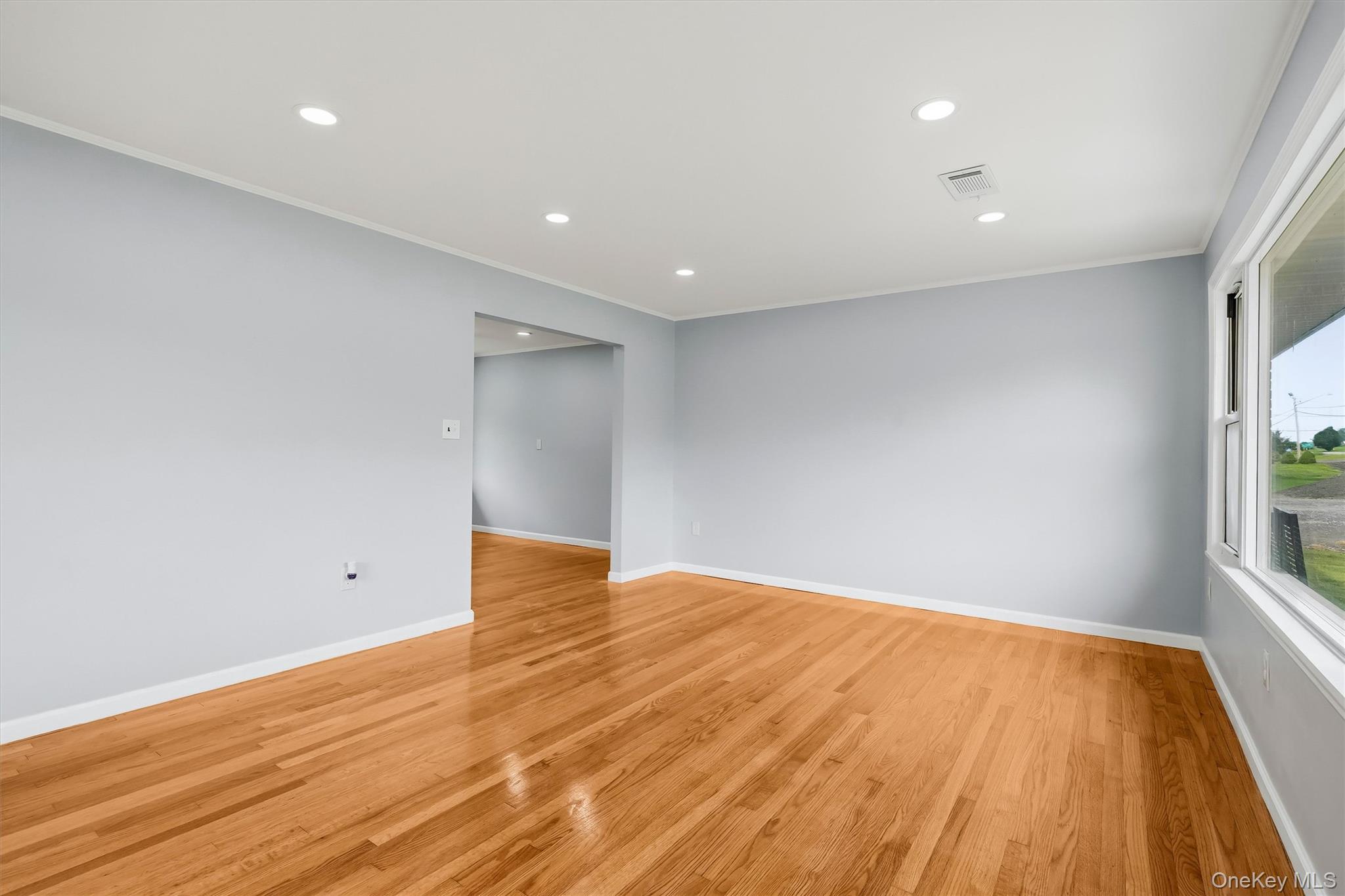 995 State Route 17k Property Photo 3