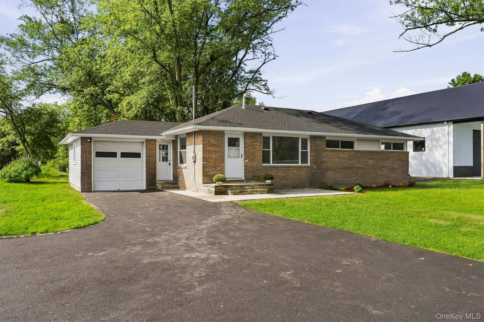995 State Route 17k Property Photo 32