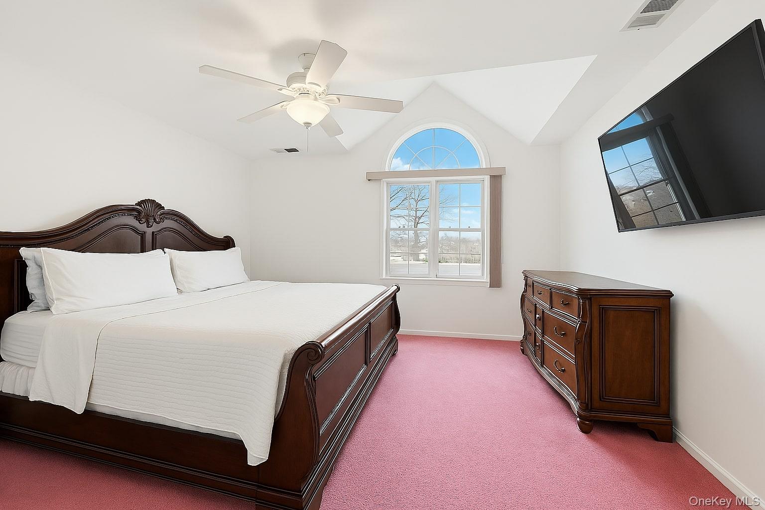 204 Broadway Property Photo 9