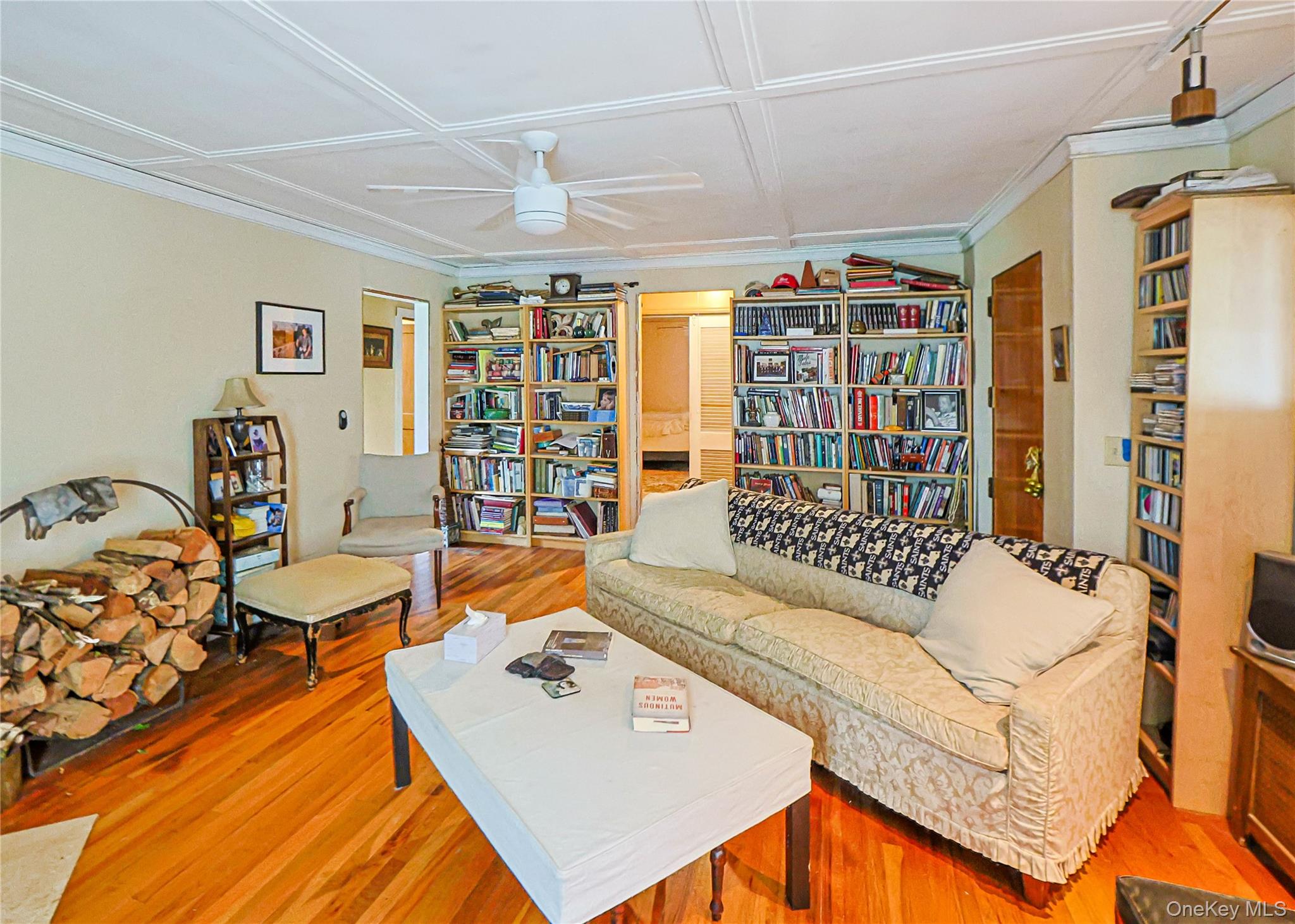 1085 Violet Avenue Property Photo 9