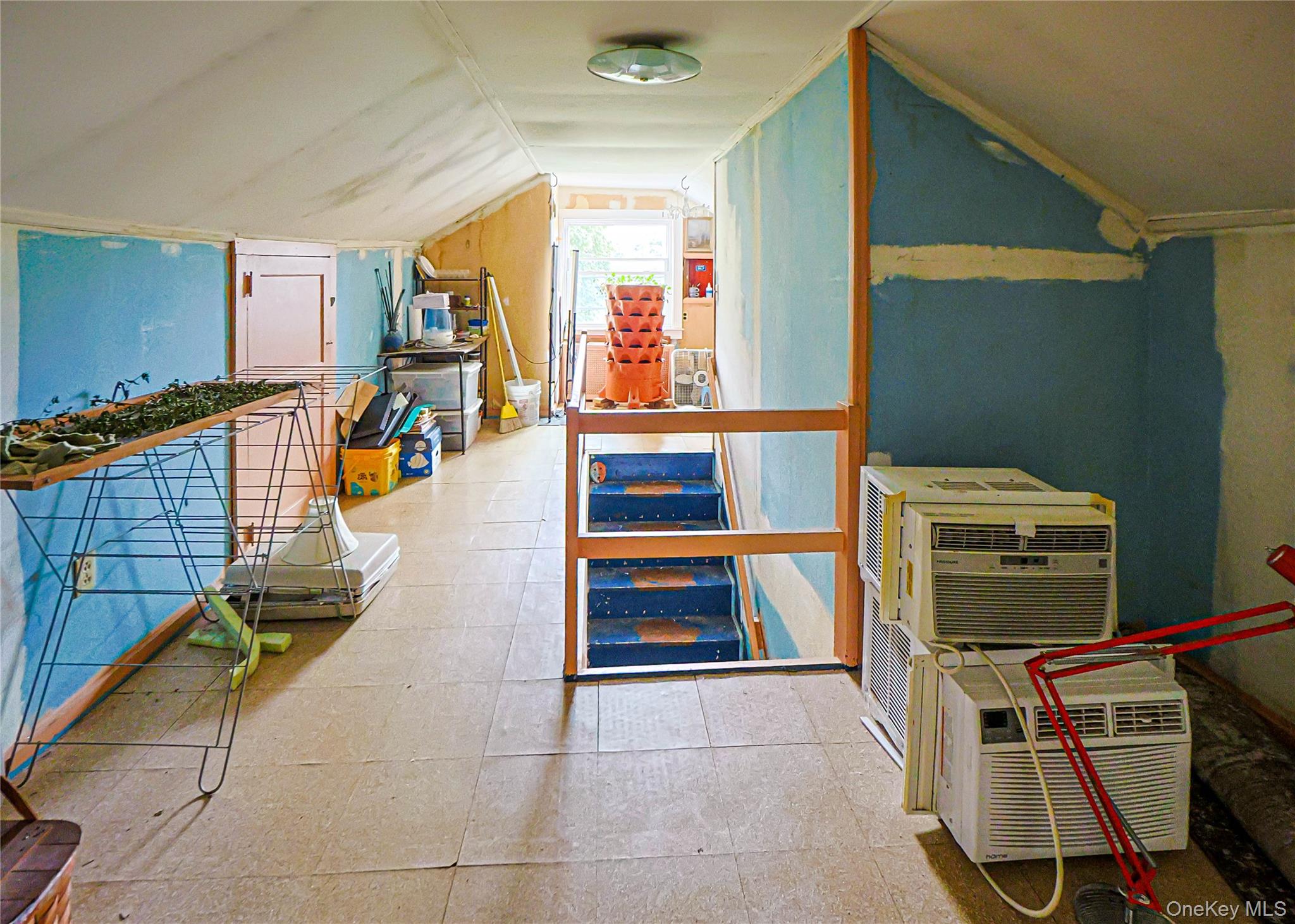 1085 Violet Avenue Property Photo 24