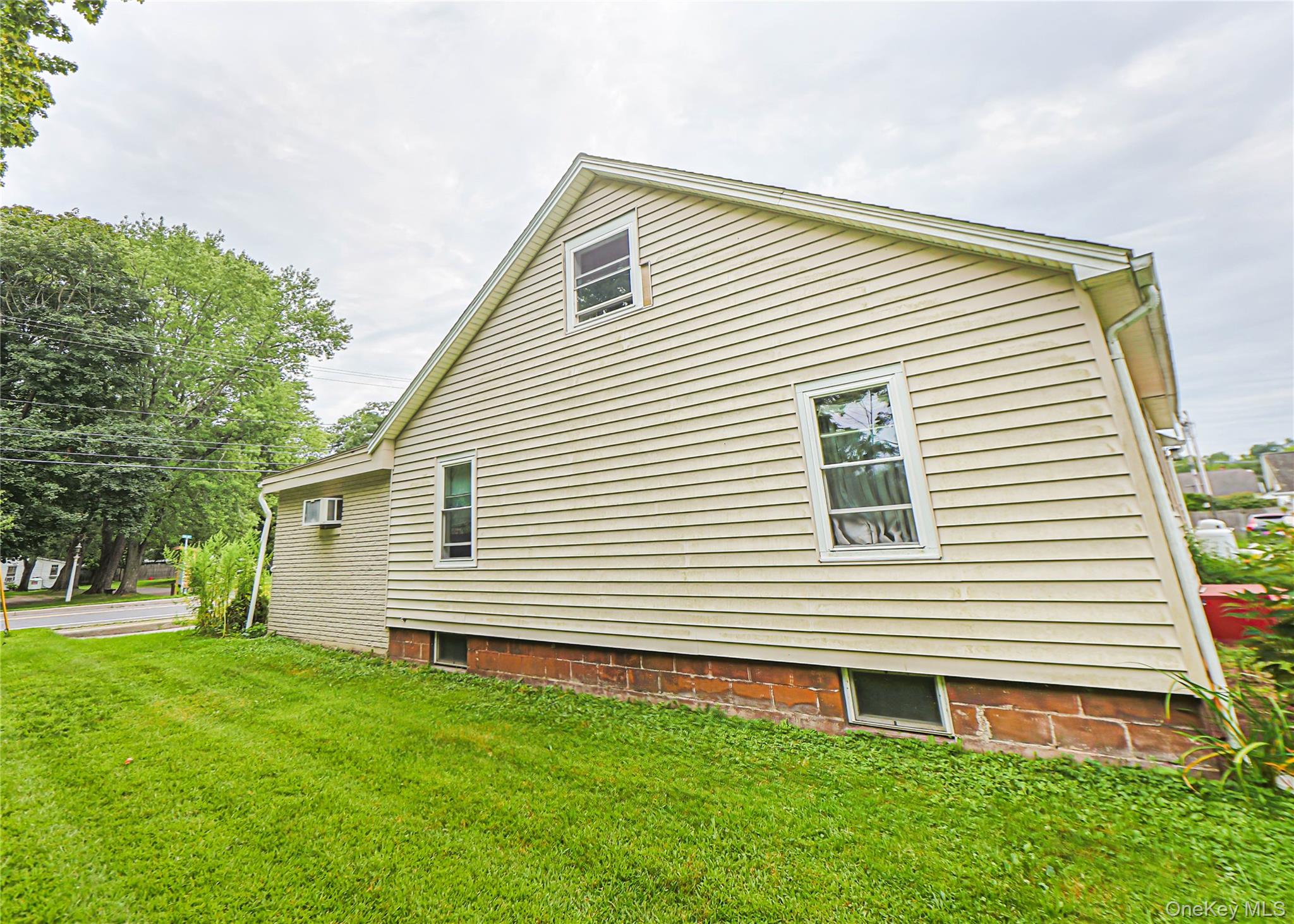 1085 Violet Avenue Property Photo 38