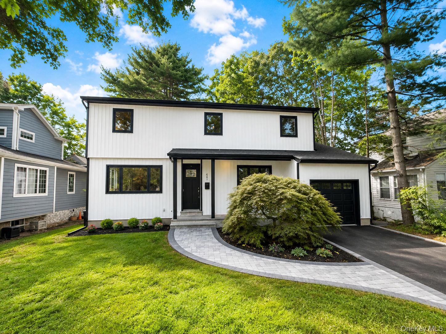 441 Roslyn Road Property Photo 4