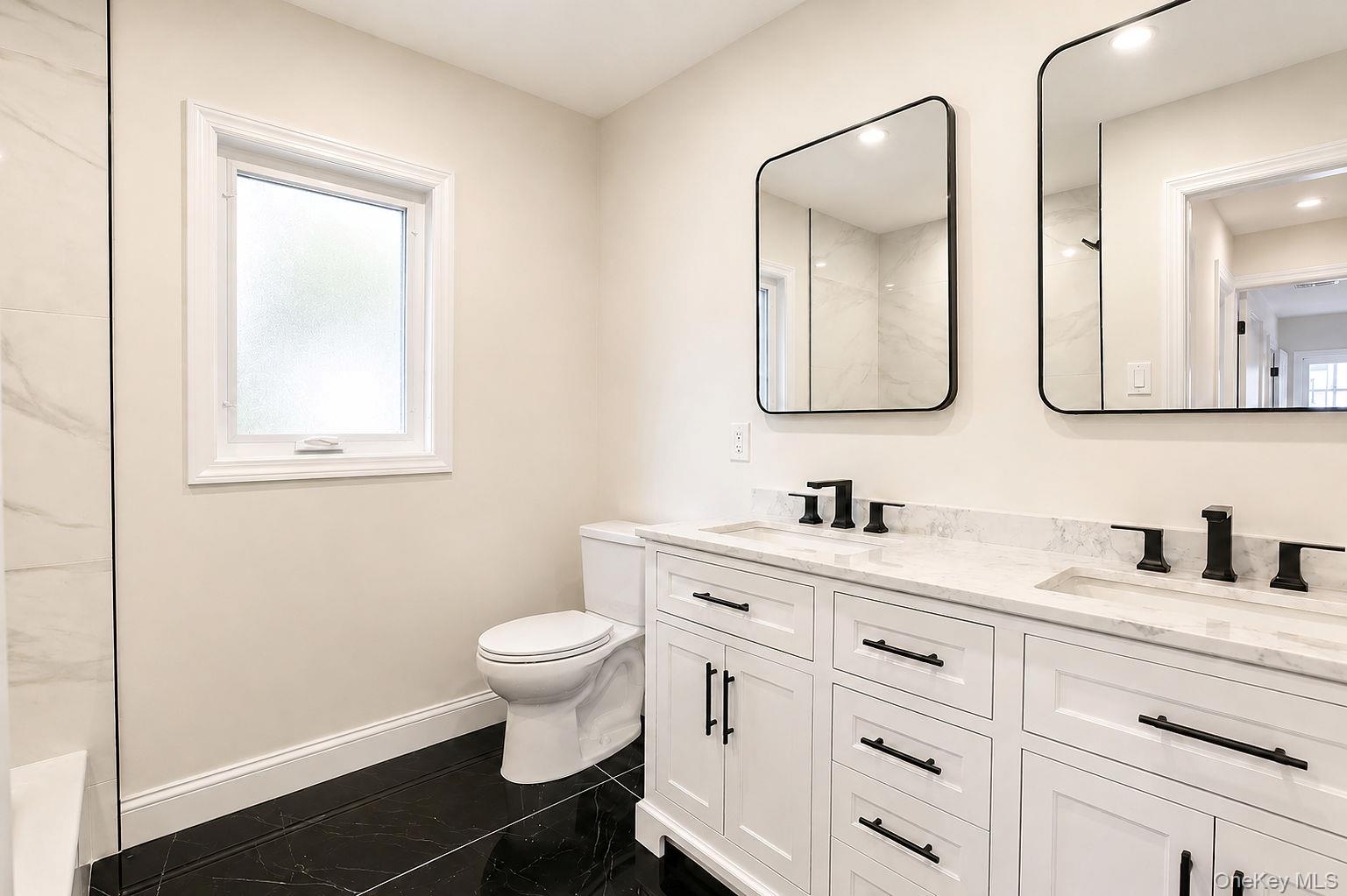 441 Roslyn Road Property Photo 33