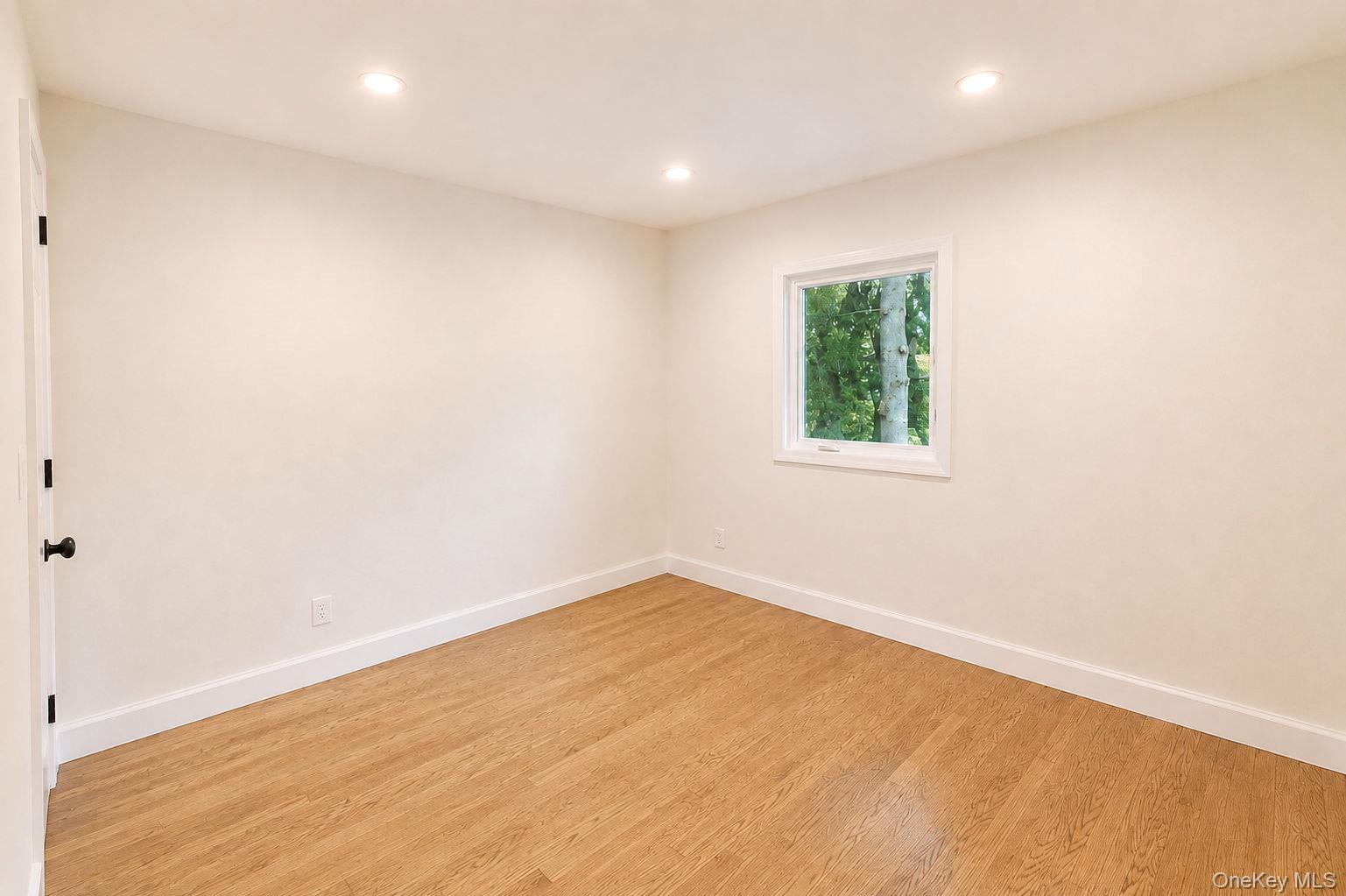 441 Roslyn Road Property Photo 36