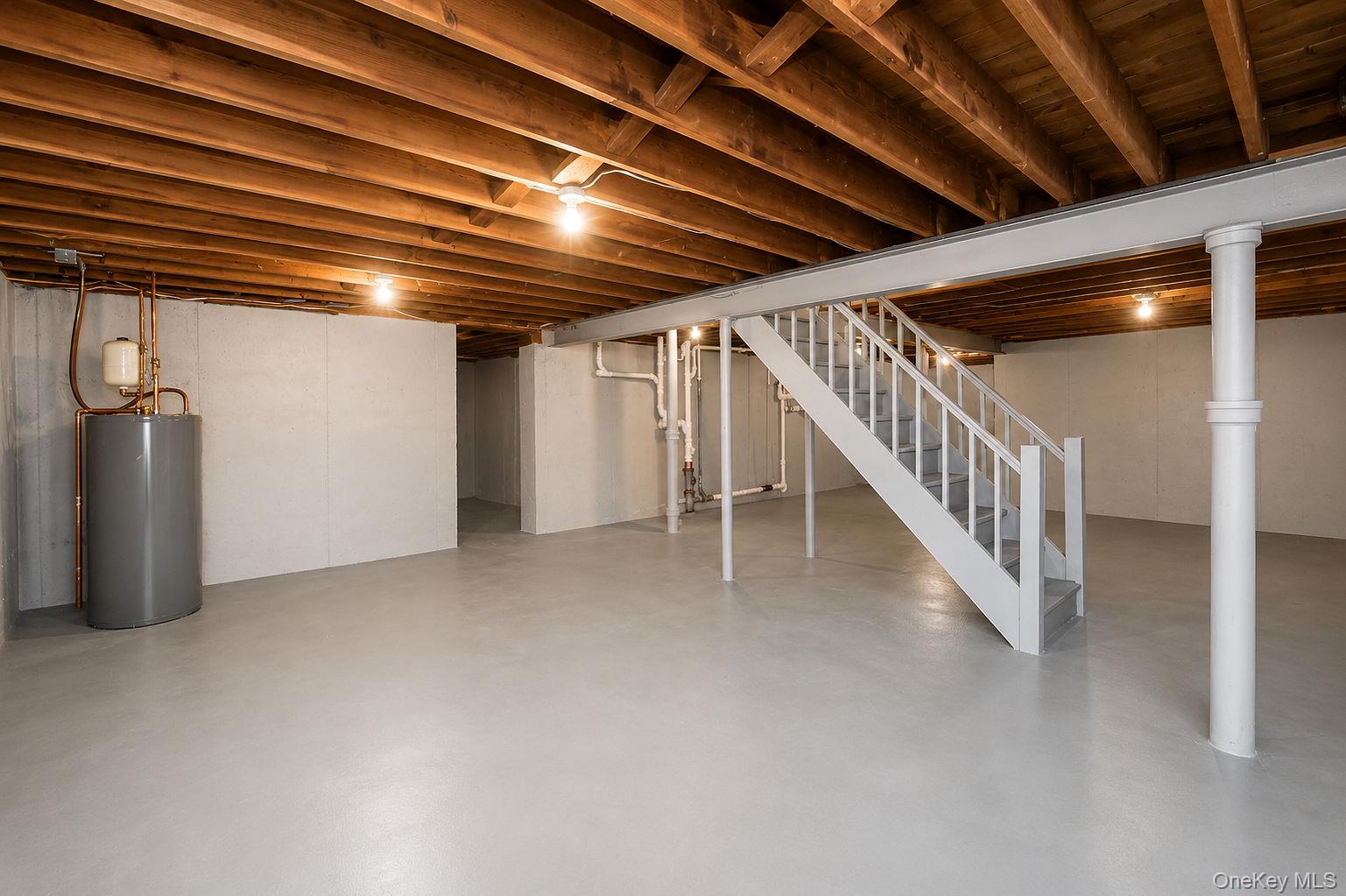 441 Roslyn Road Property Photo 42