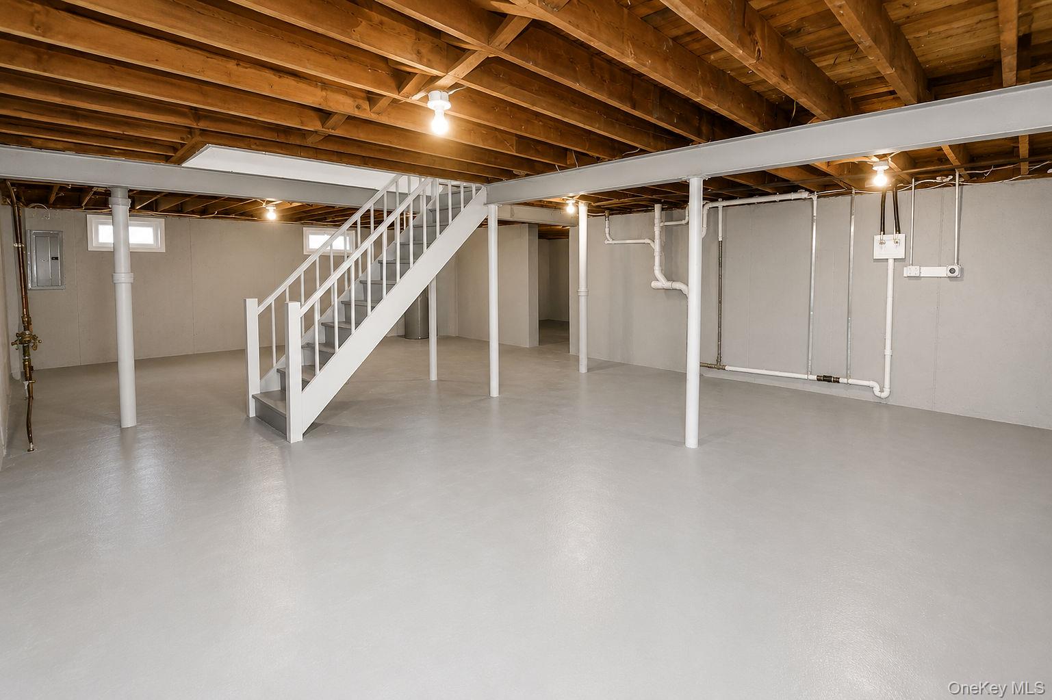 441 Roslyn Road Property Photo 43
