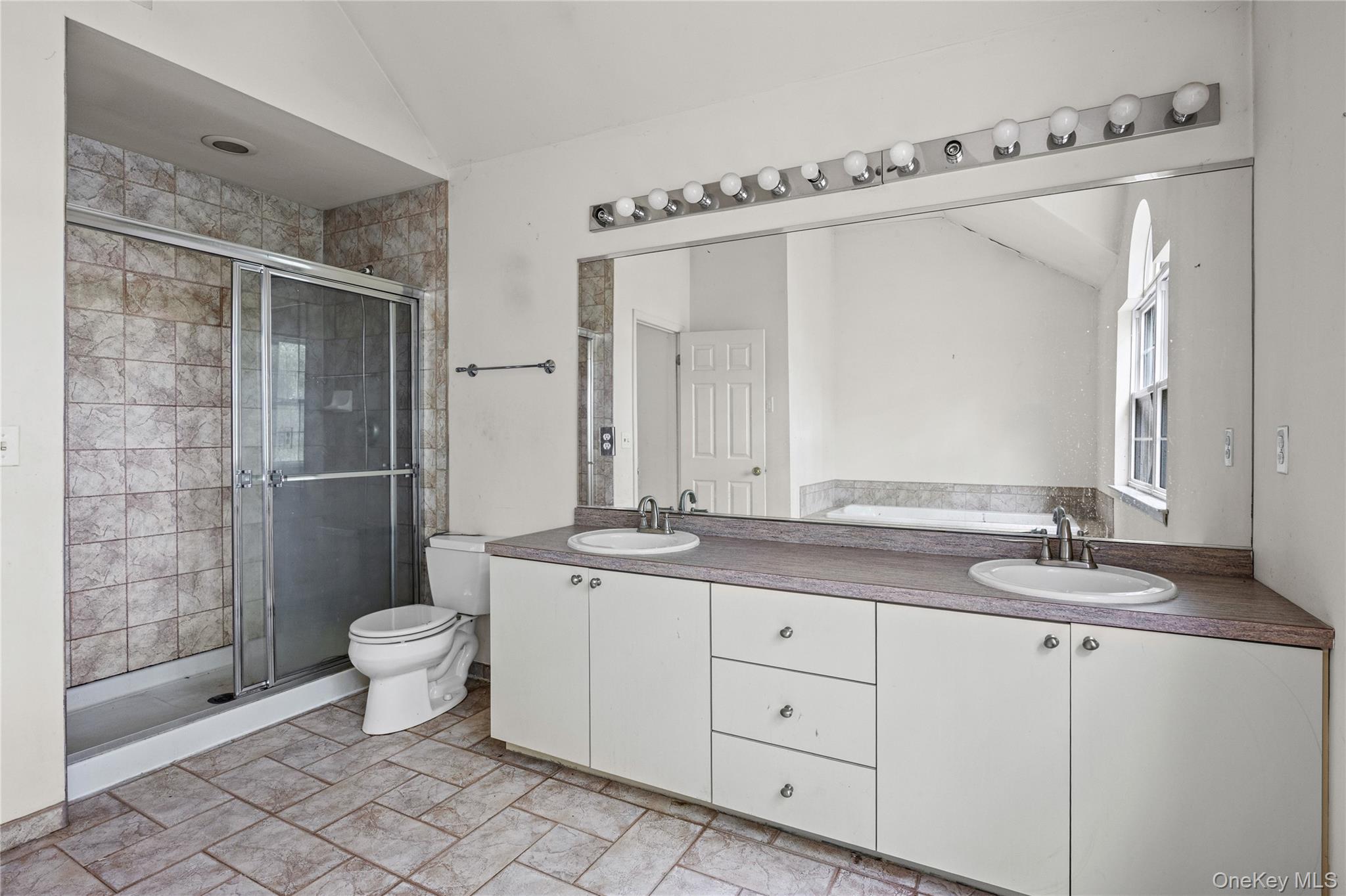 16 Jacobsen Court Property Photo 47