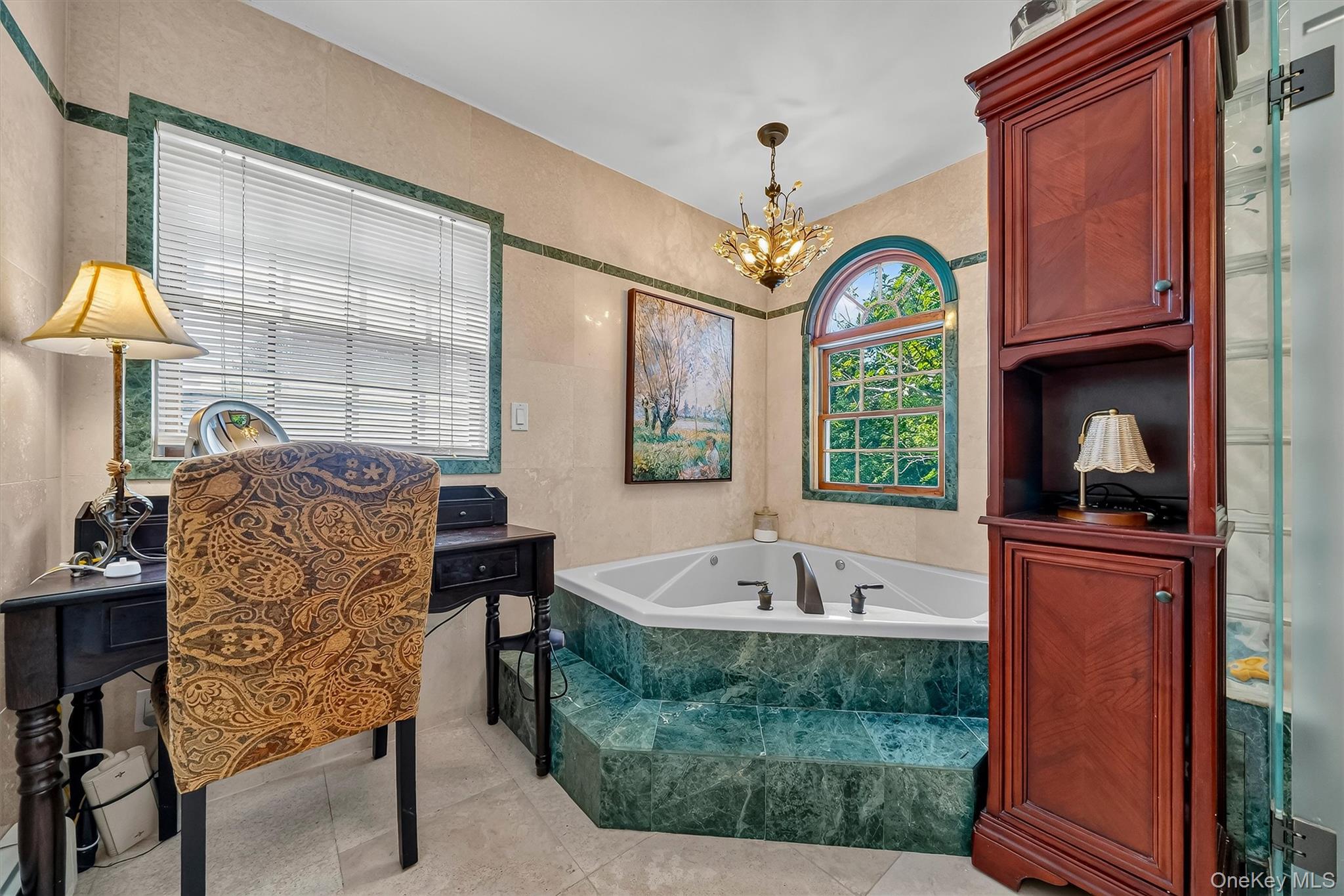 112 Mercury Court Property Photo 24