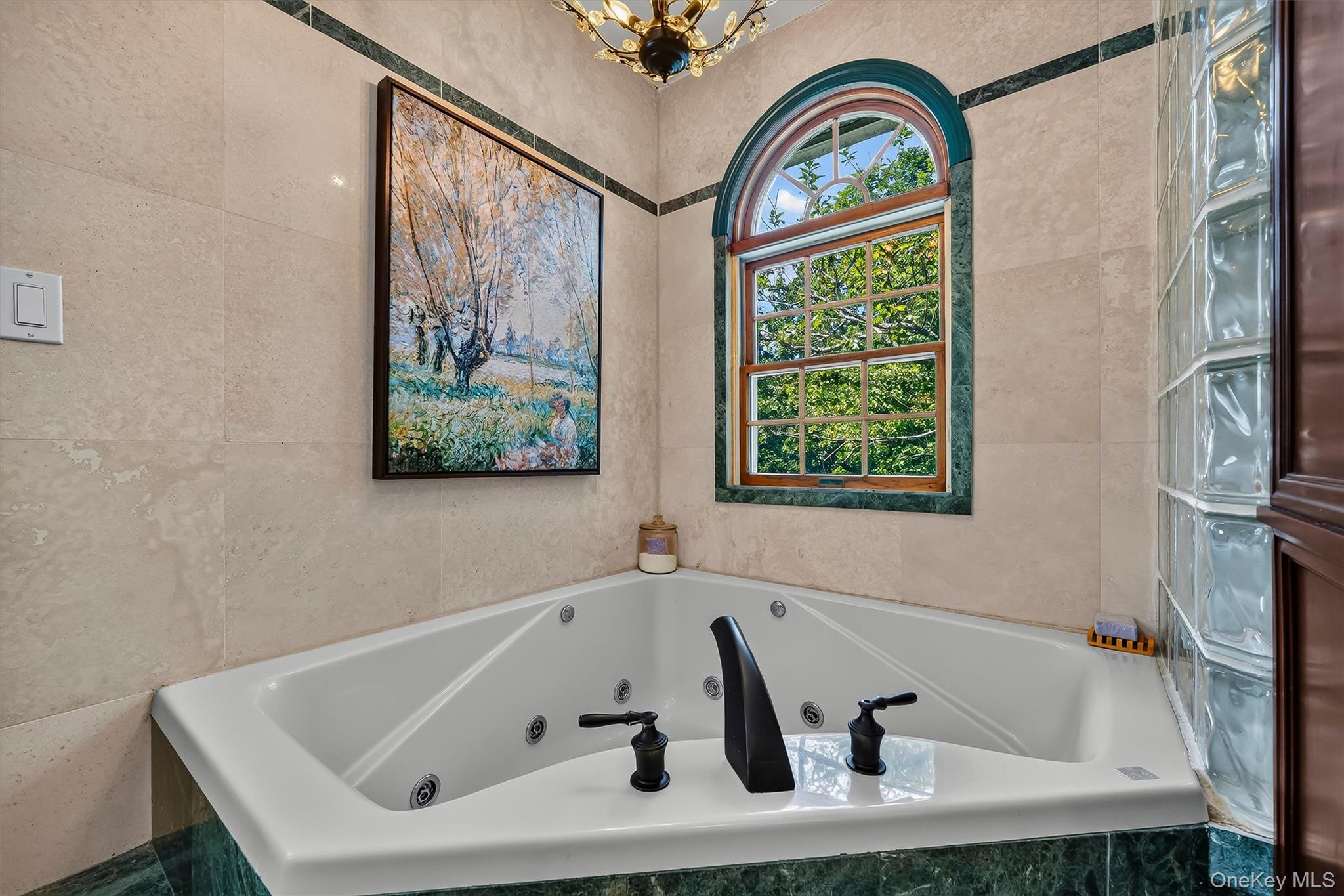 112 Mercury Court Property Photo 25