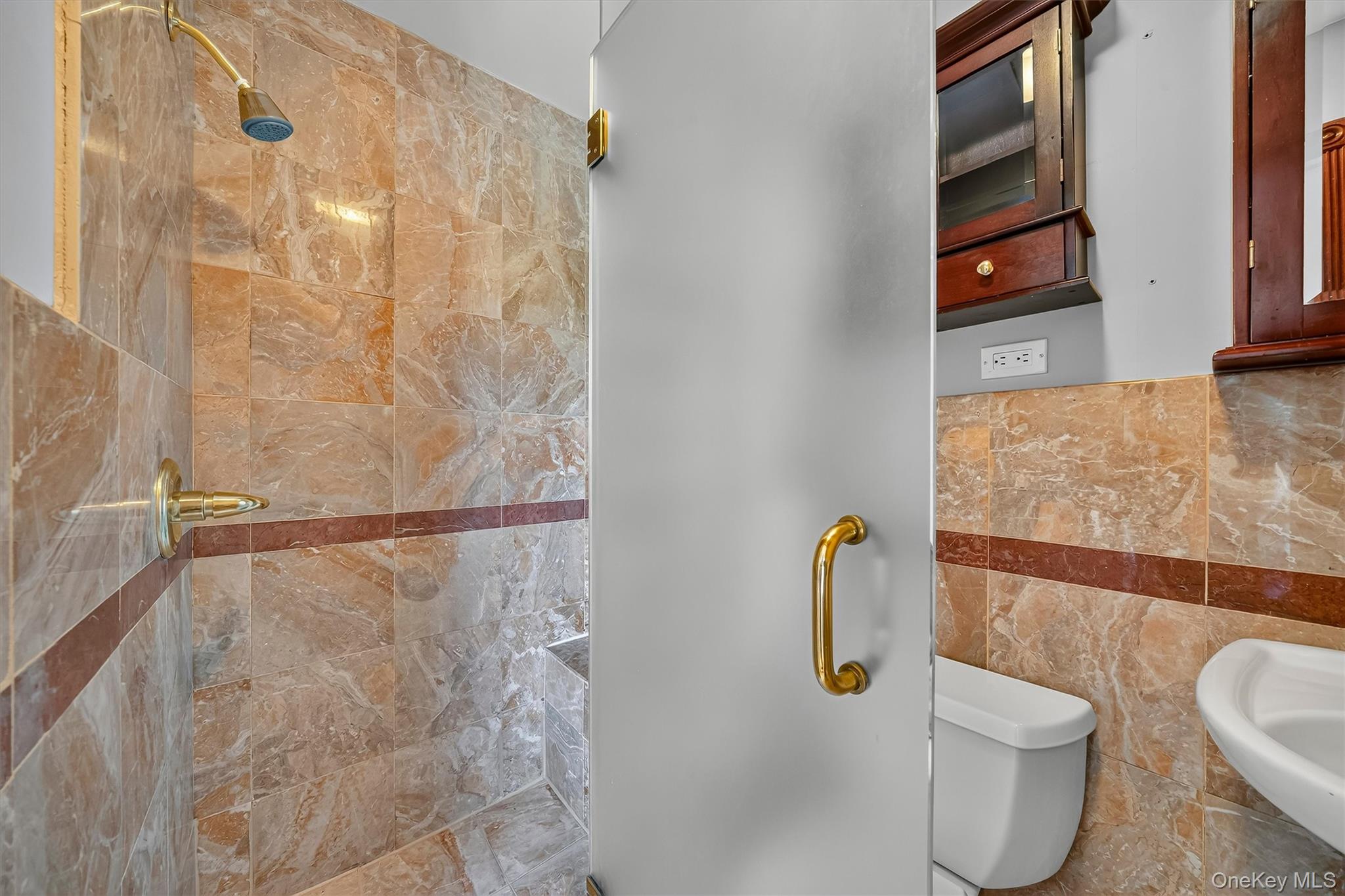 112 Mercury Court Property Photo 32
