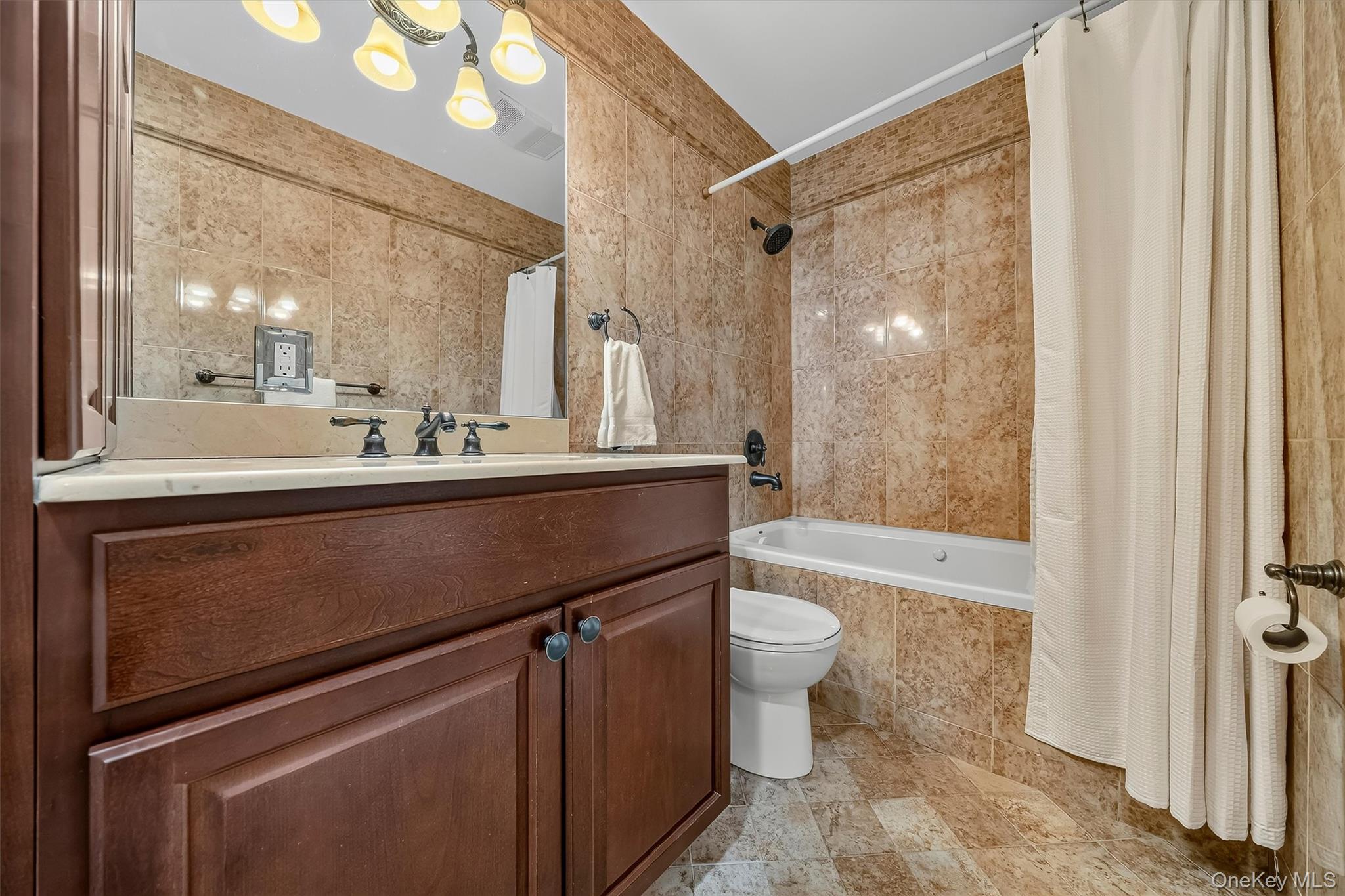 112 Mercury Court Property Photo 33