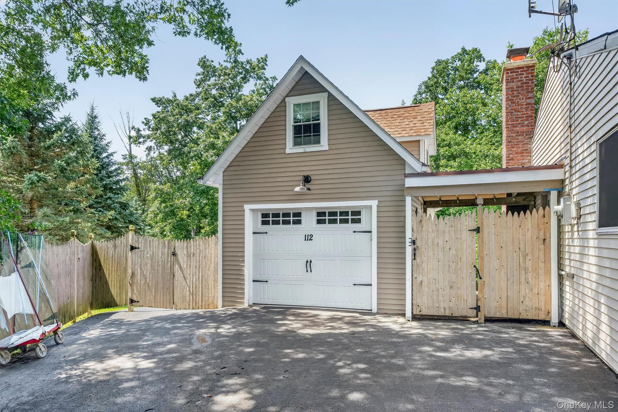 112 Mercury Court Property Photo 45