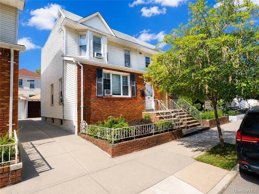 1024 68th Street Property Photo 1
