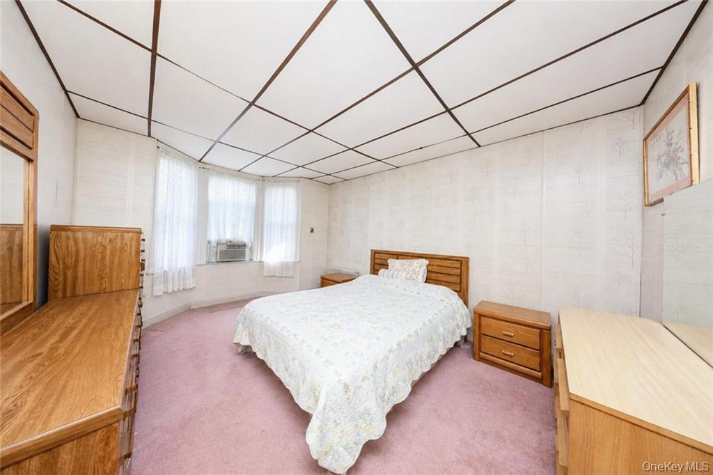 1024 68th Street Property Photo 9