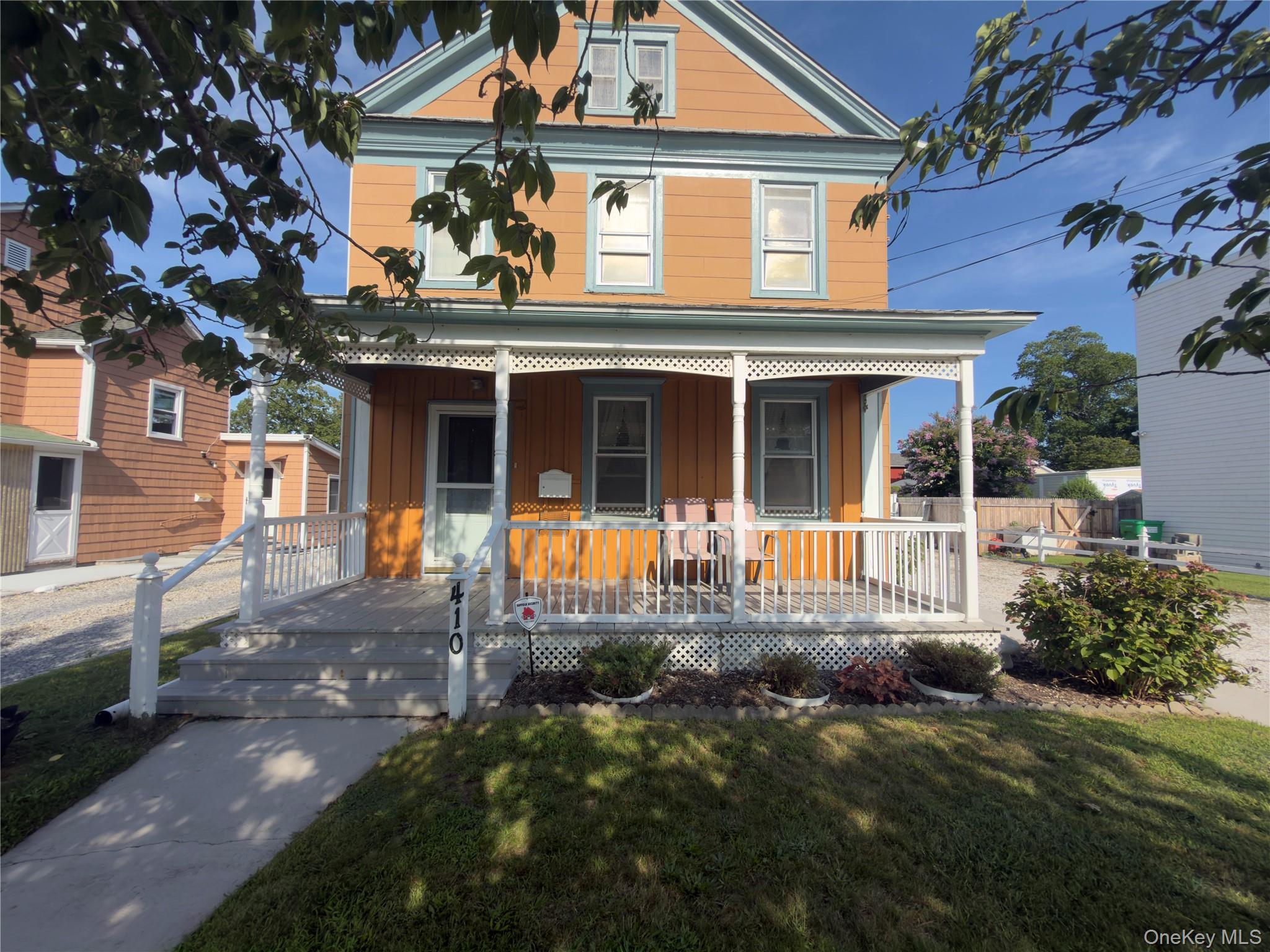 410 6th Street Property Photo 1