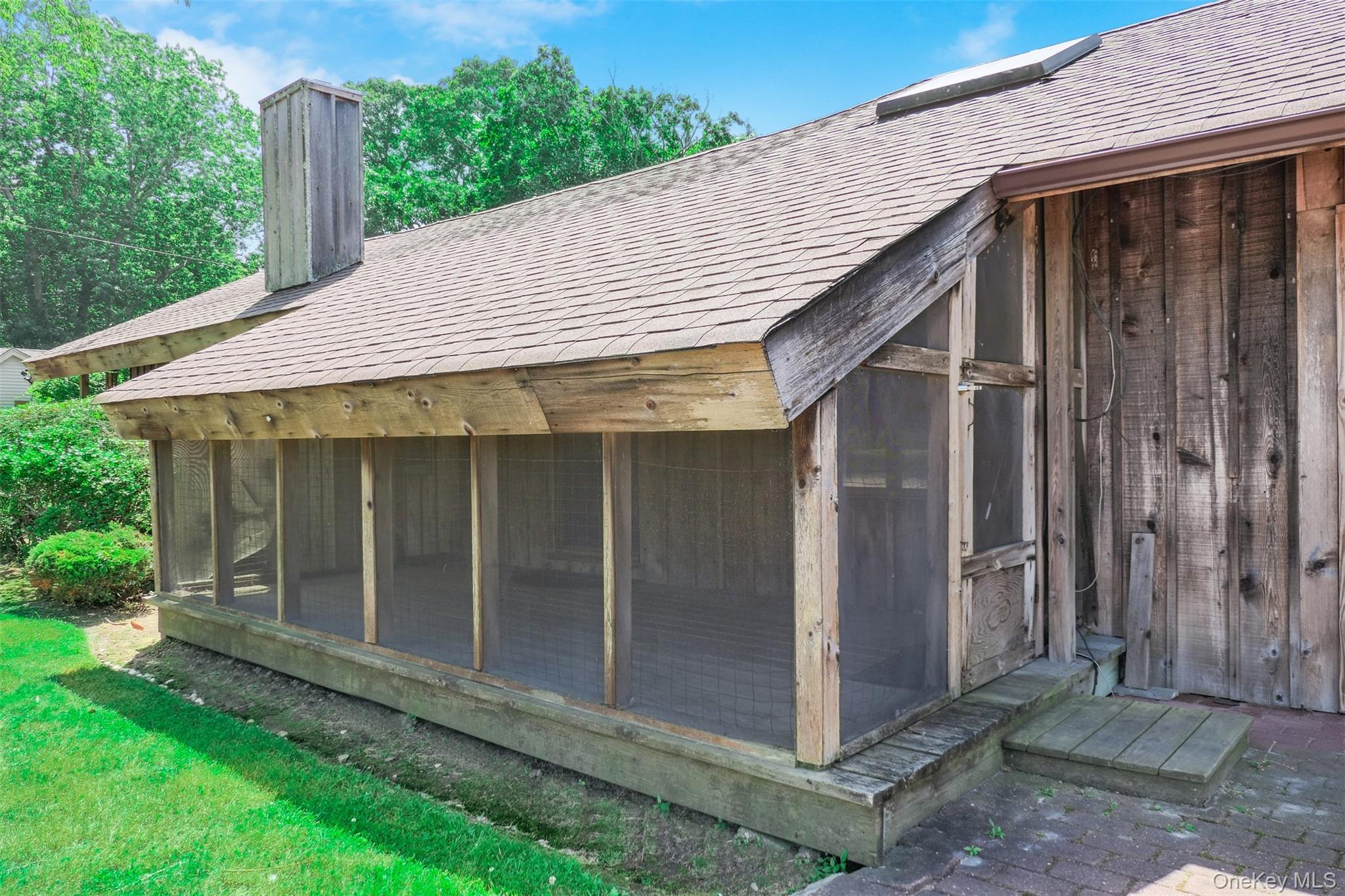 12 Clover Lane Property Photo 5