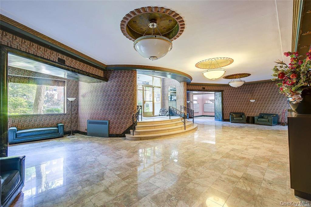 69-10 Yellowstone Boulevard 202 Property Photo 2
