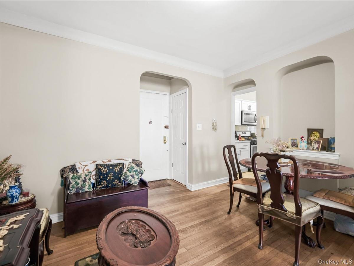 69-10 Yellowstone Boulevard 202 Property Photo 8