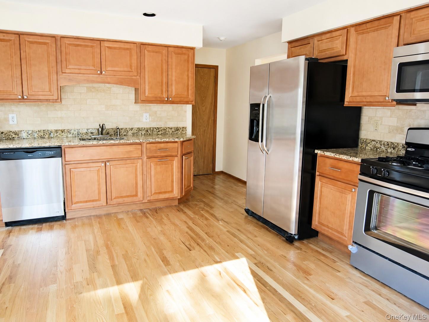 8 Friend Court Property Photo 7