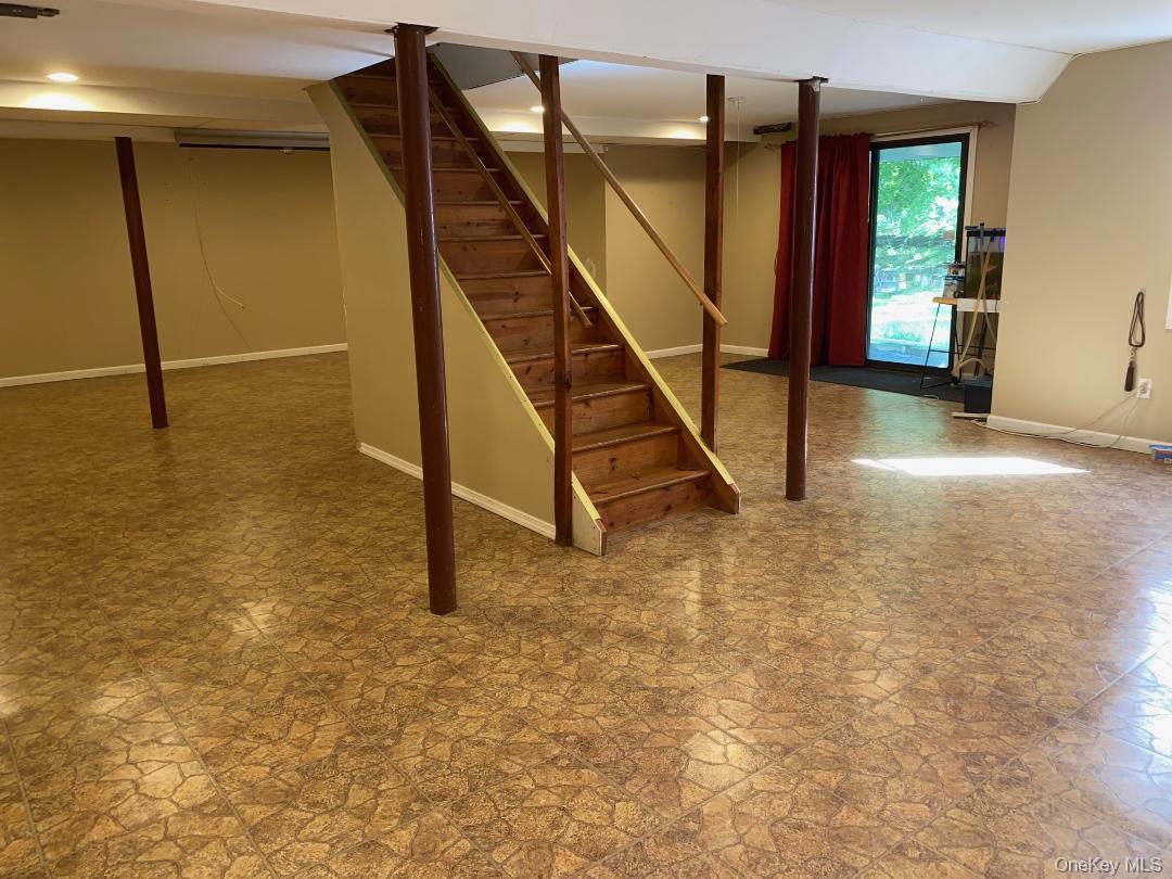 8 Friend Court Property Photo 22