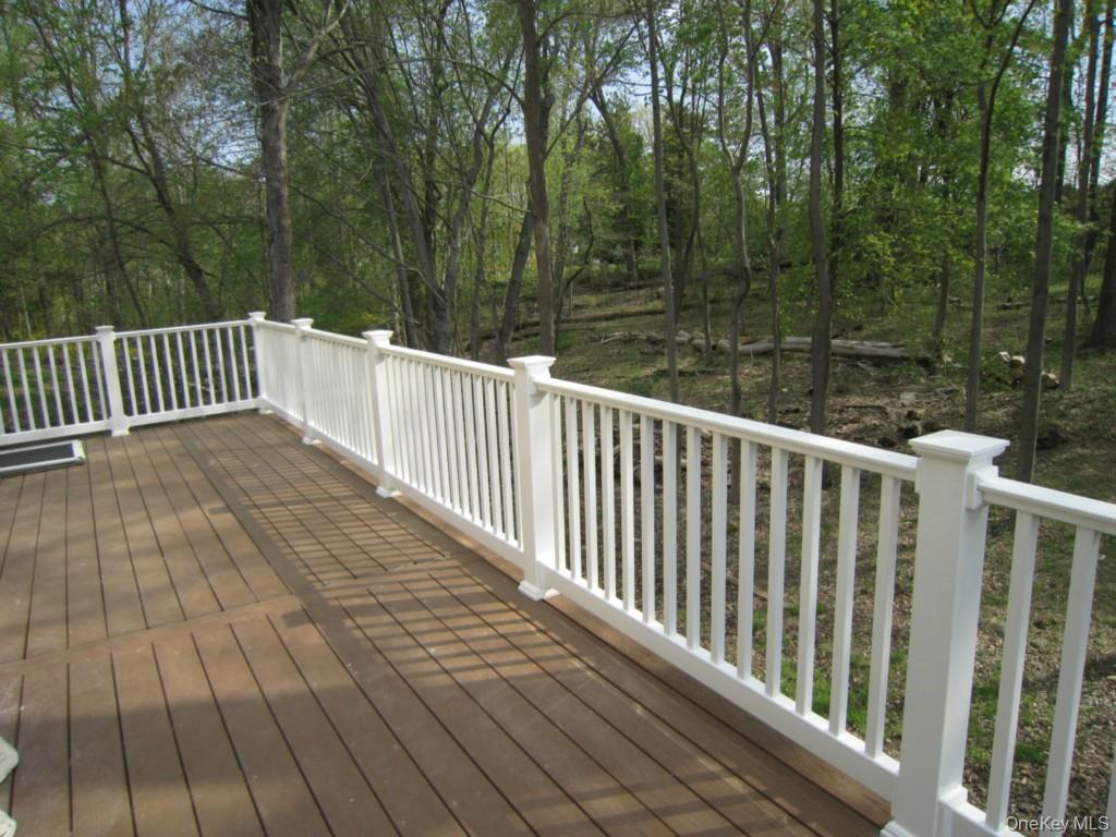 8 Friend Court Property Photo 26