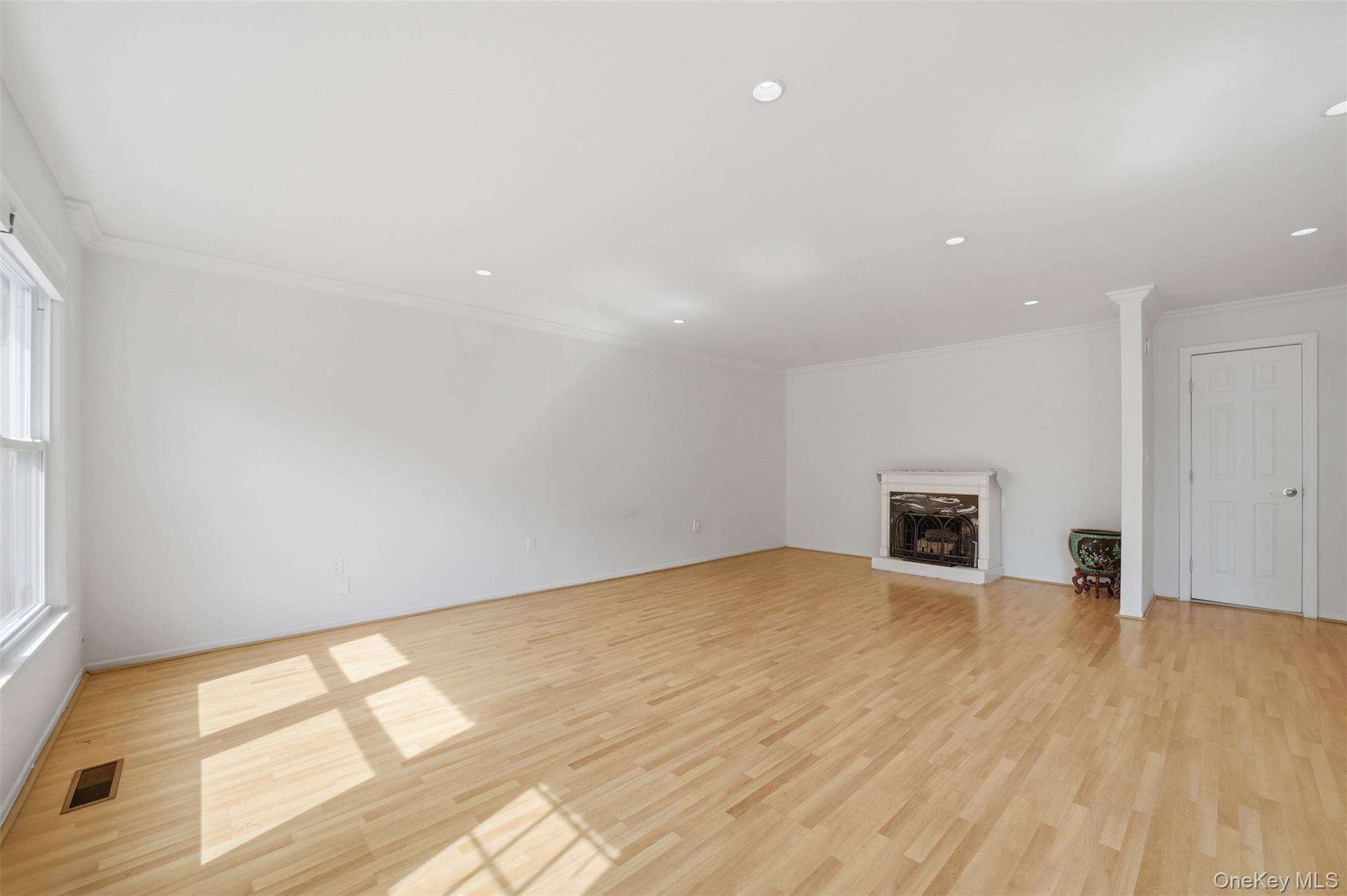 149 Fenimore Road B2 Property Photo 6