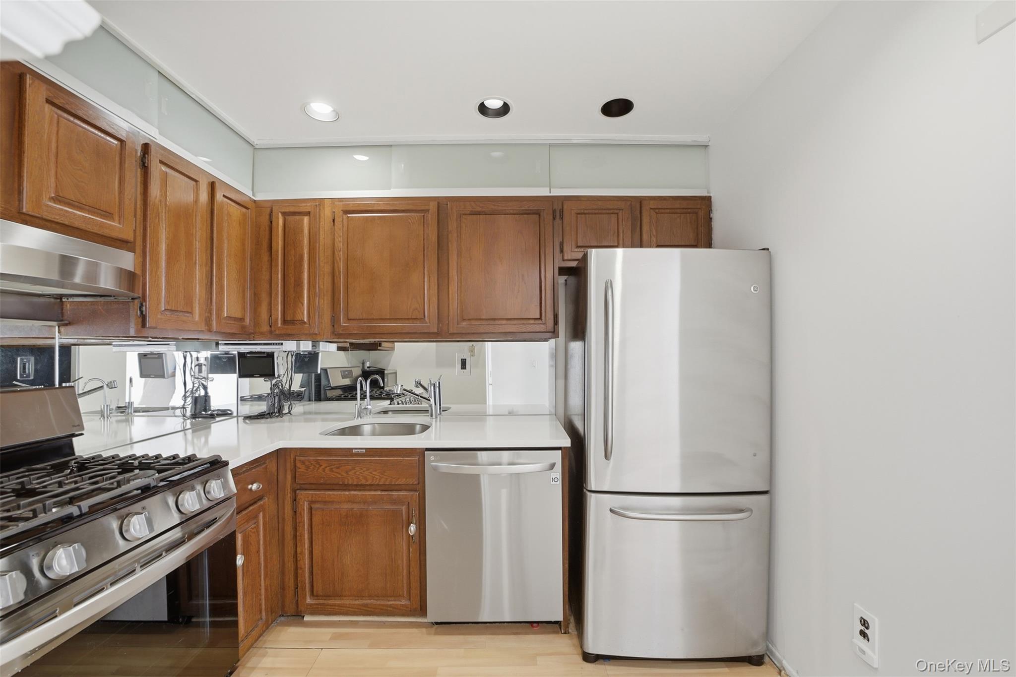 149 Fenimore Road B2 Property Photo 13