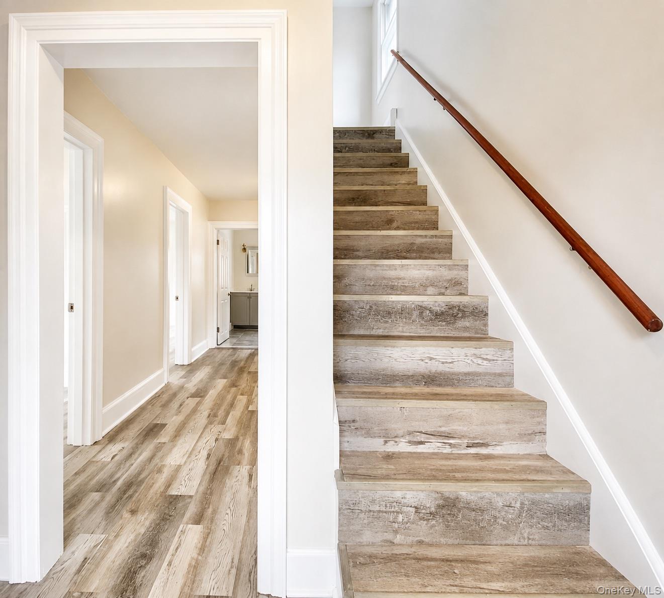 8 Smith Clove Road Property Photo 16