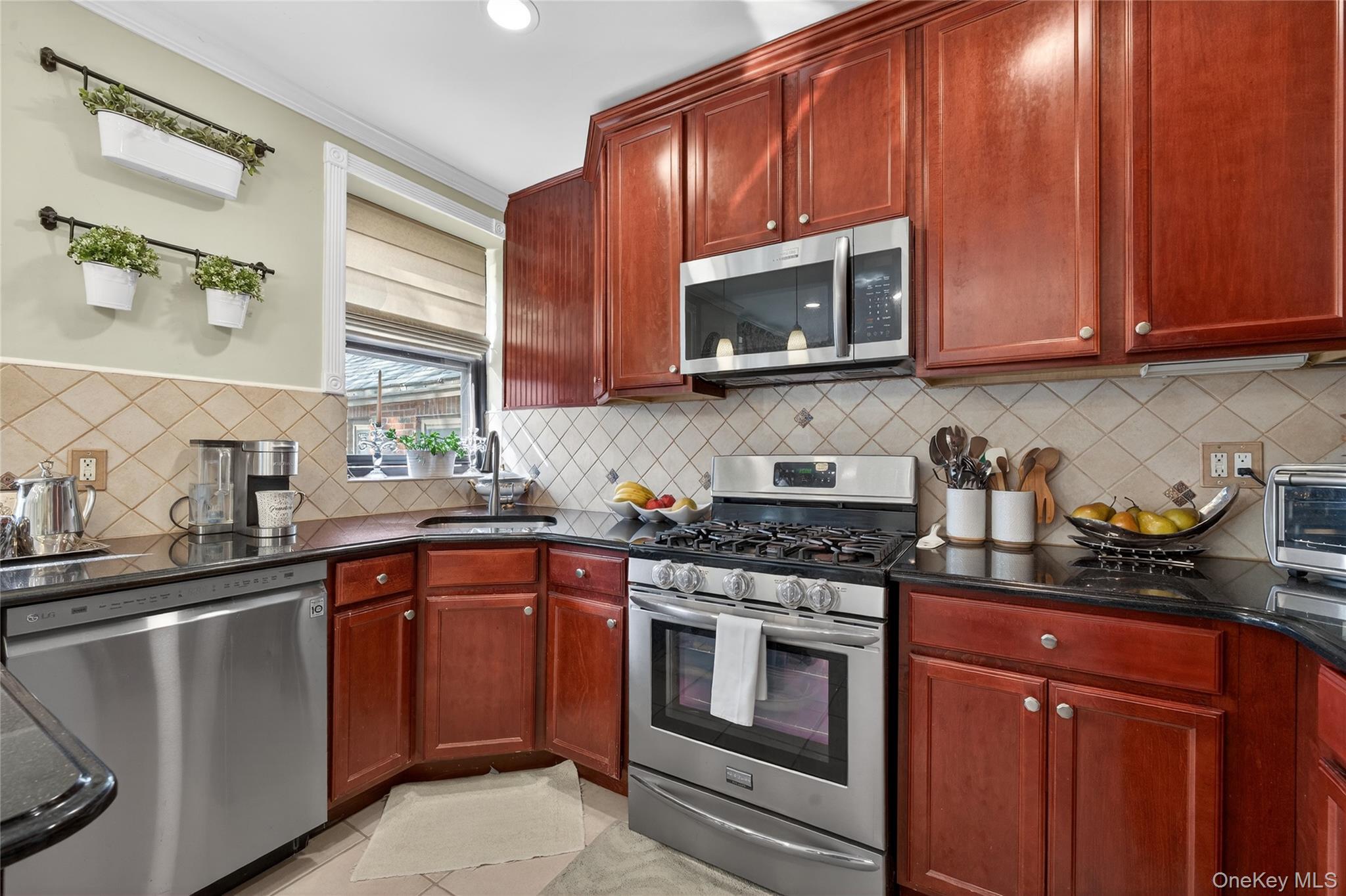7611 Ditmars Boulevard 2 Property Photo 16
