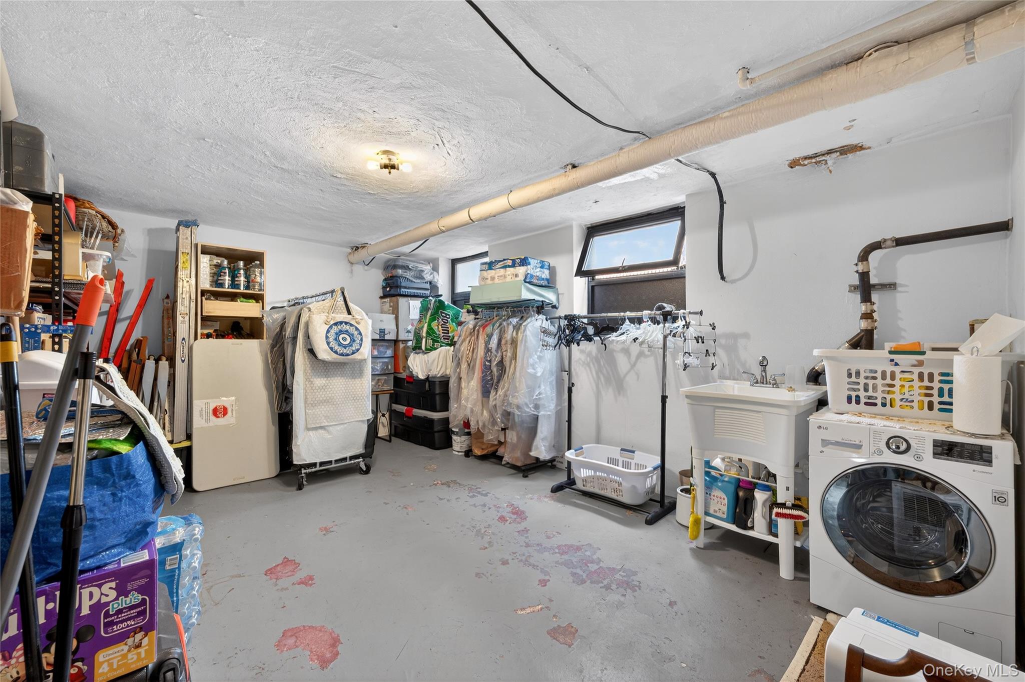 7611 Ditmars Boulevard 2 Property Photo 23