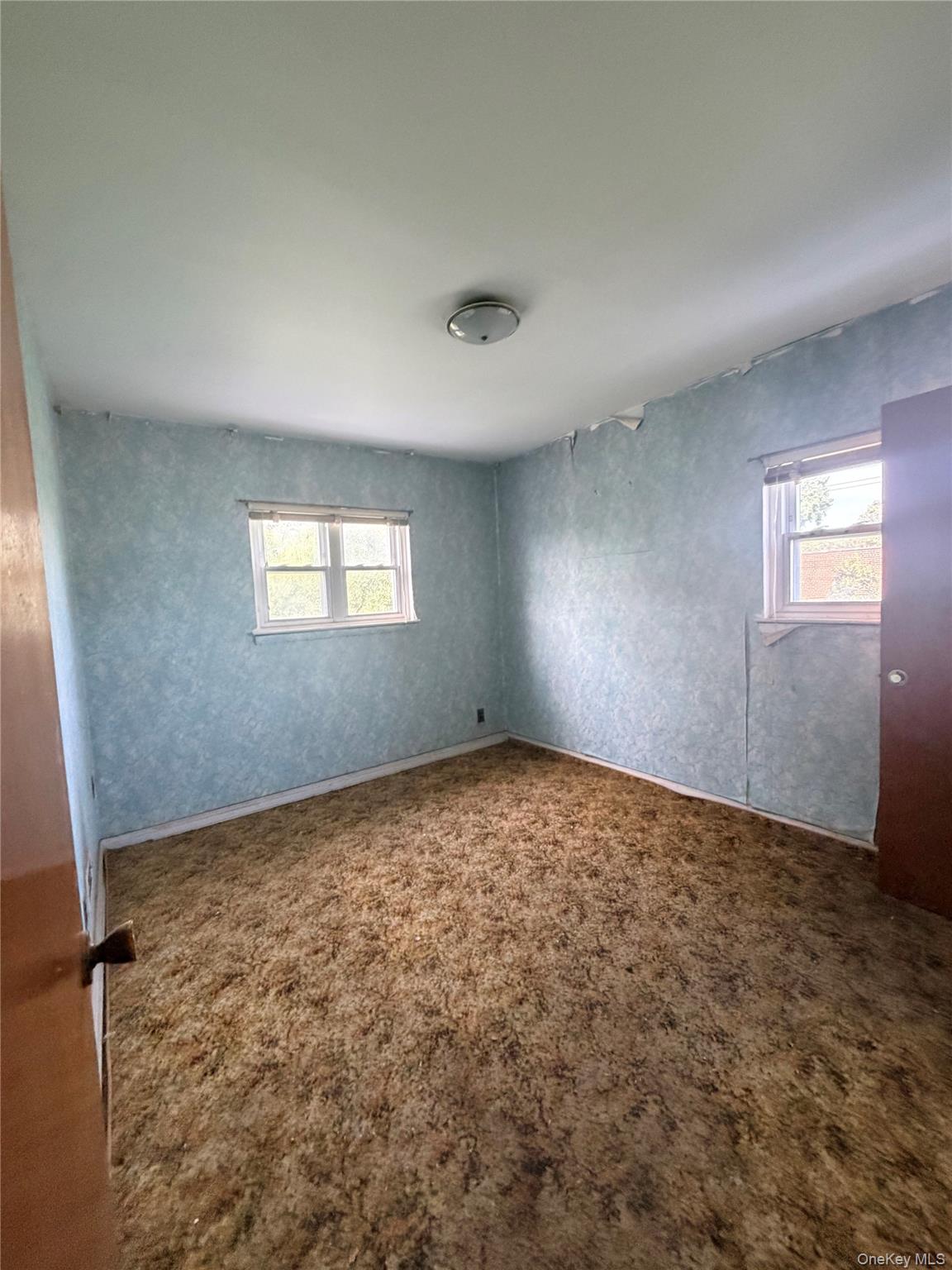 4200 E Tremont Avenue Property Photo 12