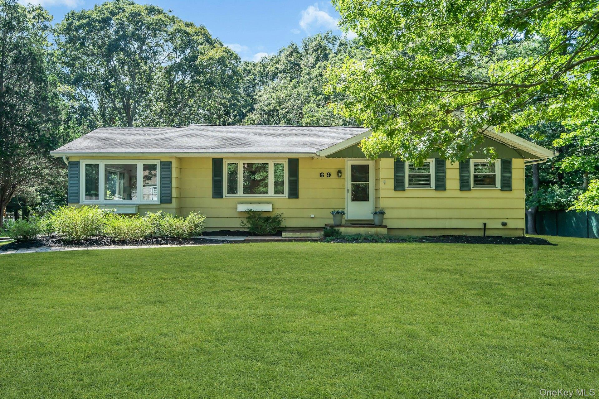 69 Squiretown Road Property Photo 1