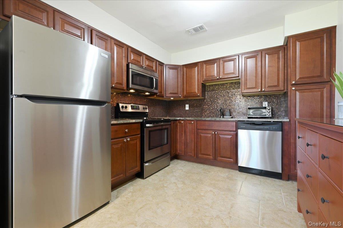 175 Main Avenue 167 Property Photo 12