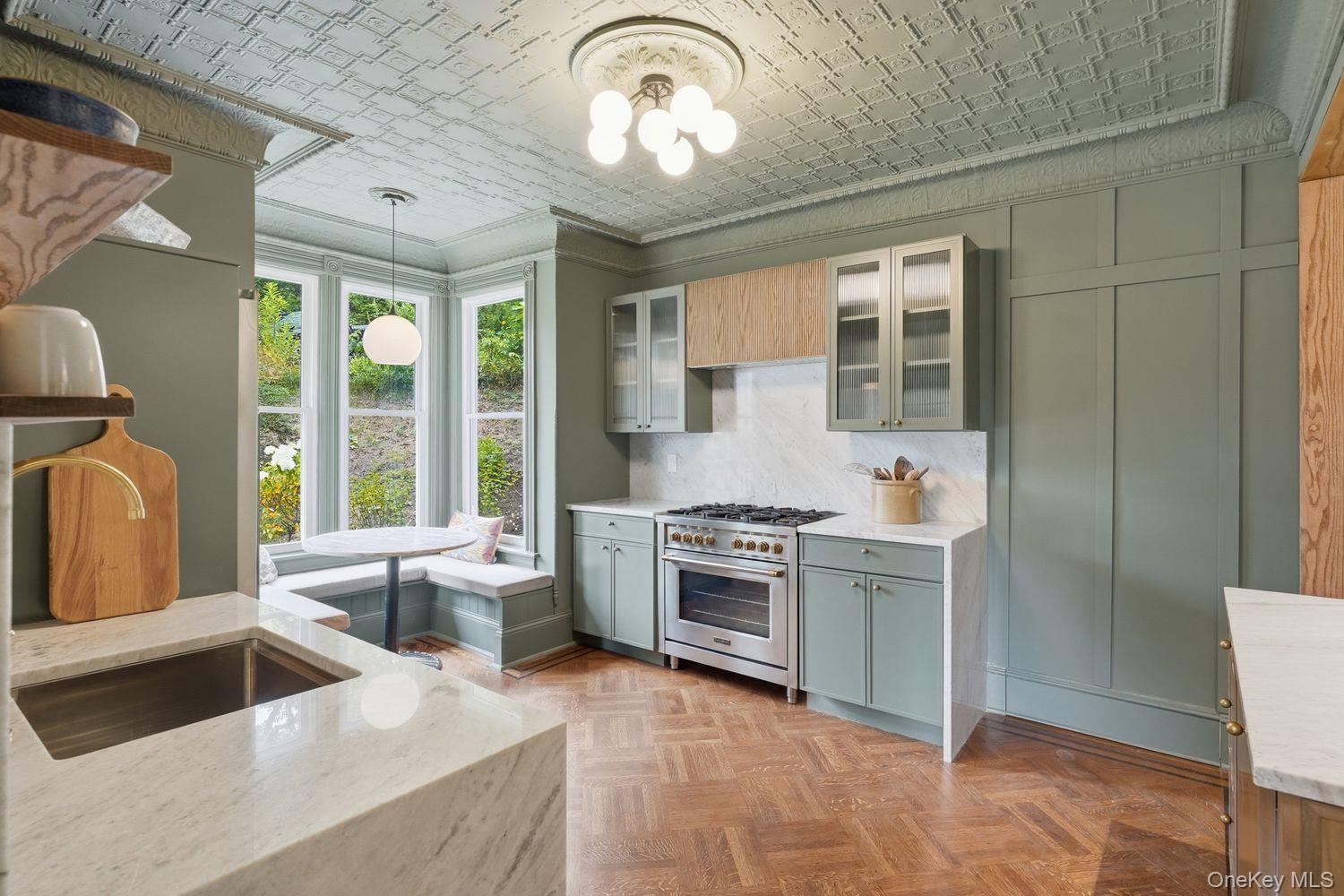 31 Stuyvesant Street Property Photo 4