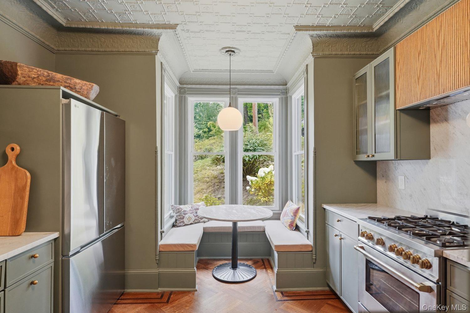 31 Stuyvesant Street Property Photo 5