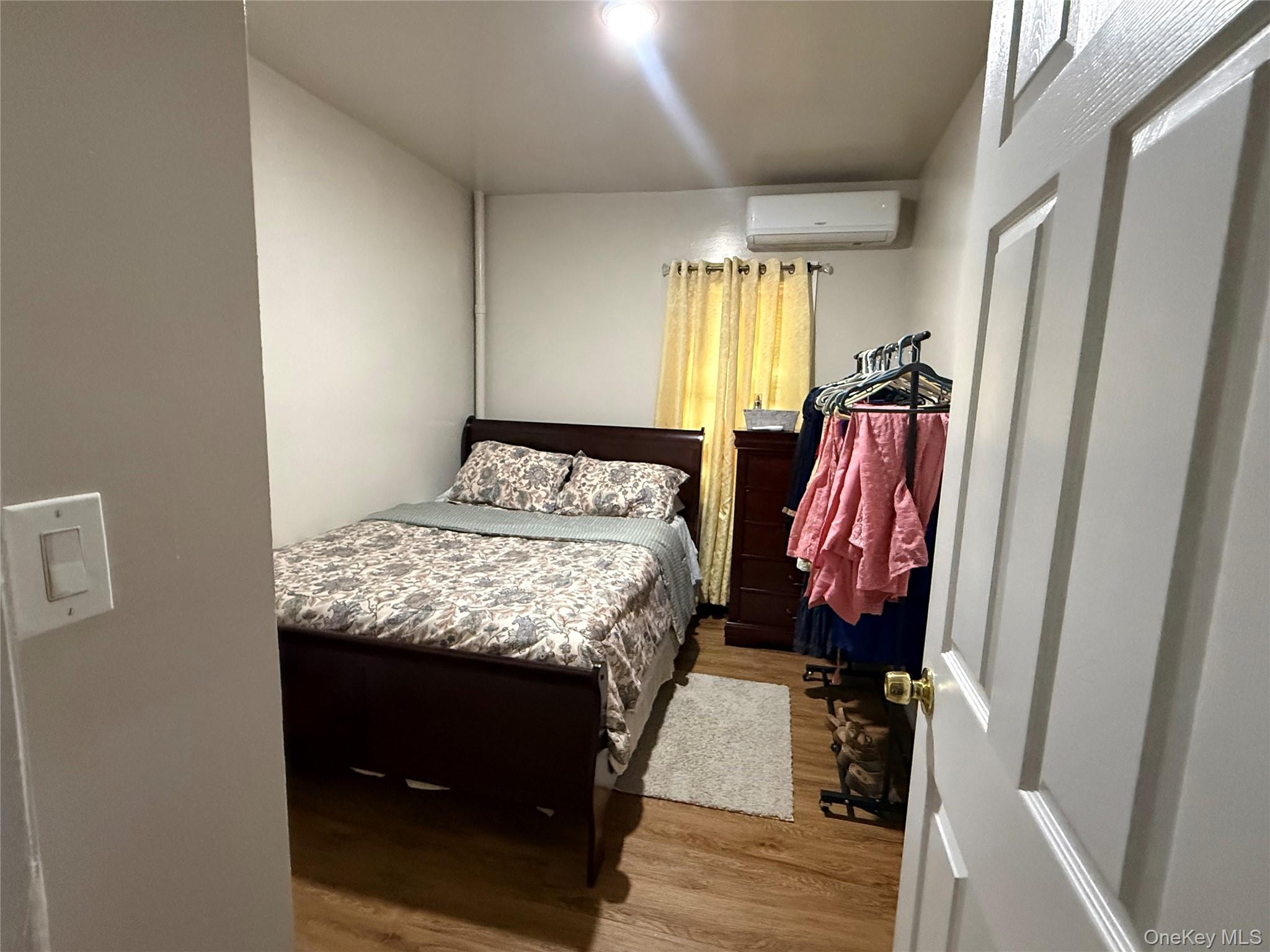35 Cortlandt Street Property Photo 17