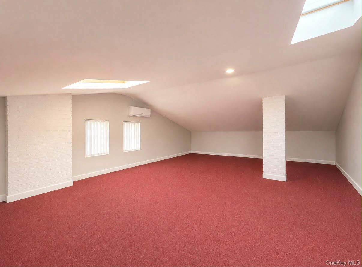 35 Cortlandt Street Property Photo 19