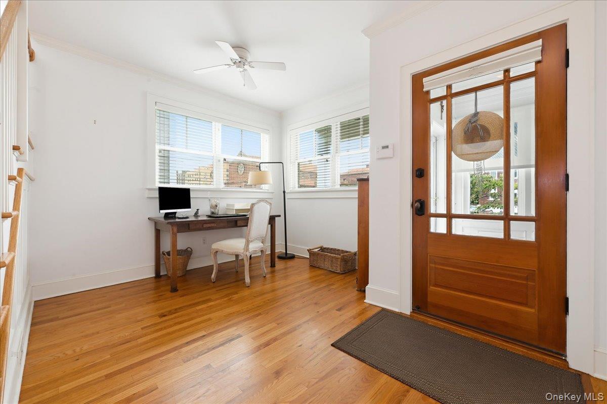729 W Penn Street Property Photo 3