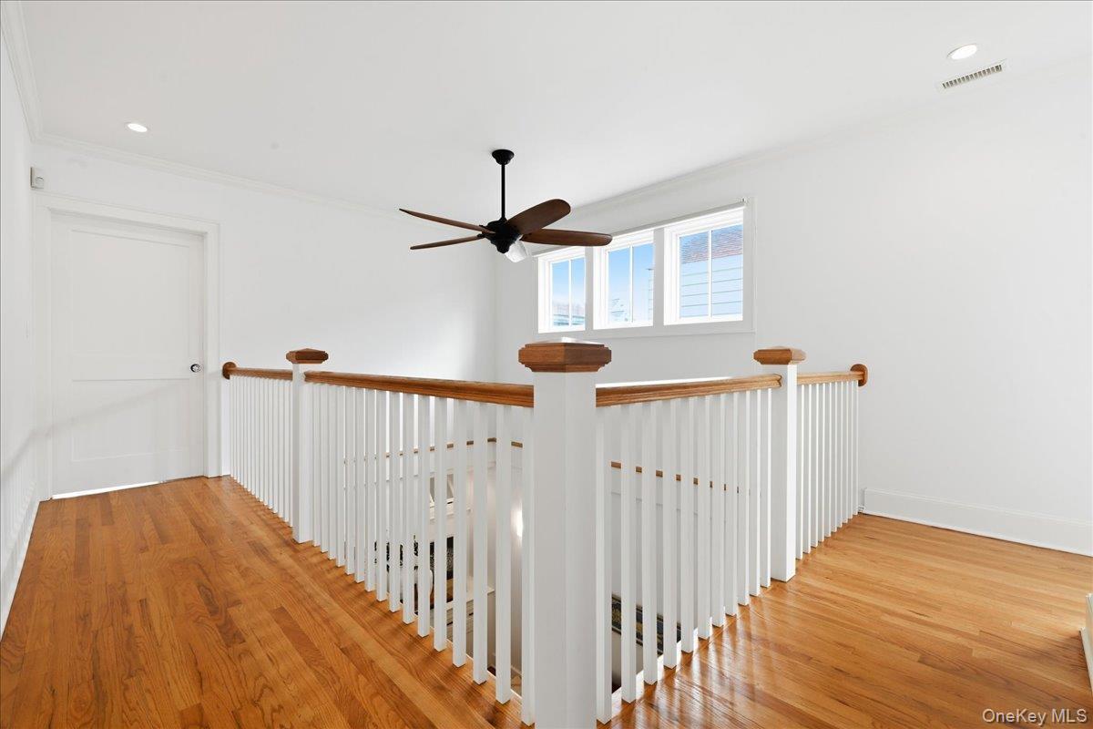 729 W Penn Street Property Photo 20