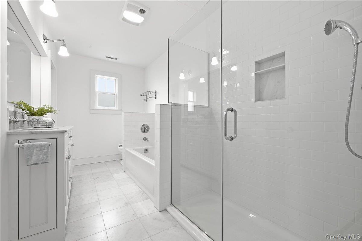 729 W Penn Street Property Photo 26