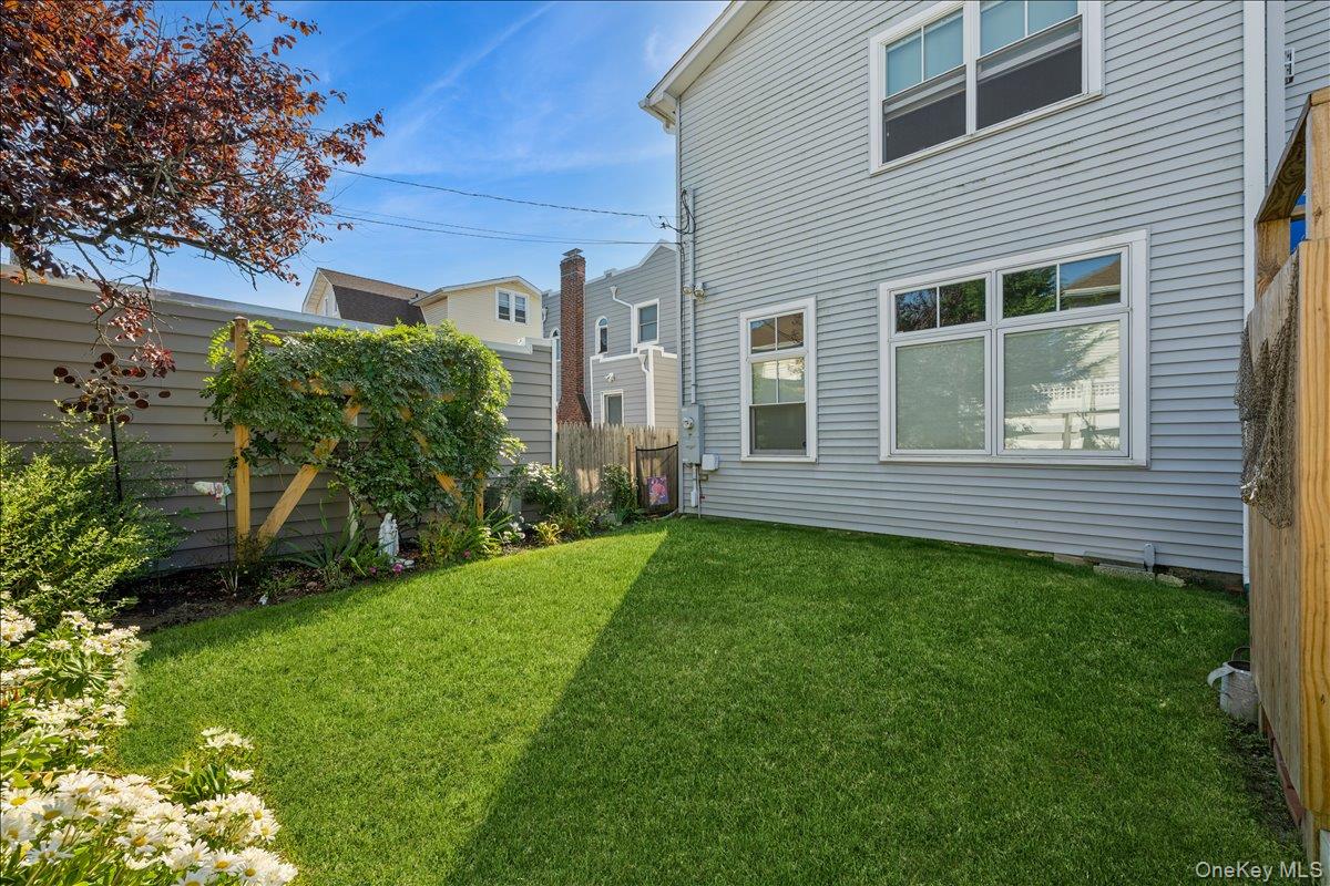 729 W Penn Street Property Photo 34