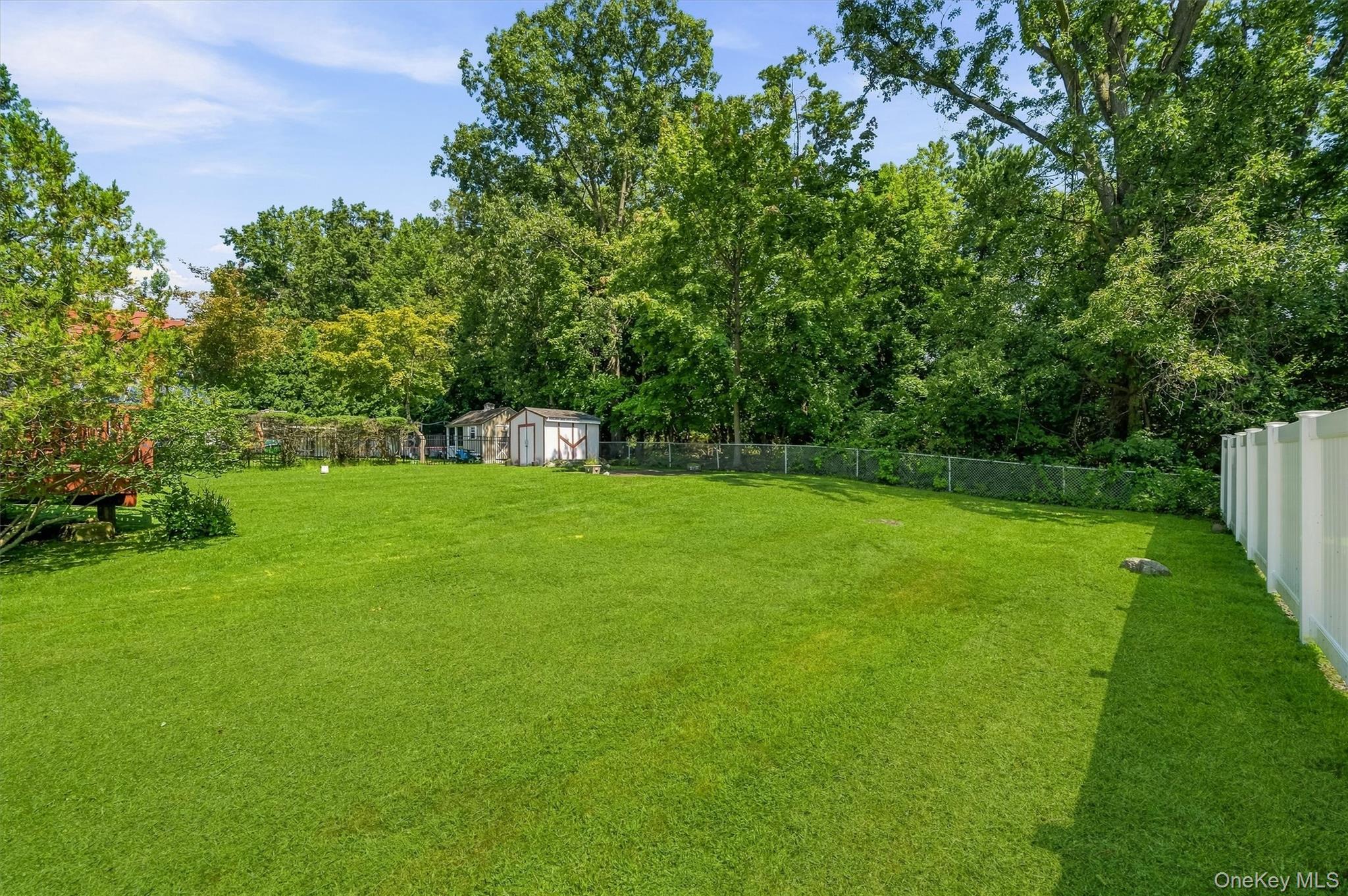 92 Edgewood Drive Property Photo 27