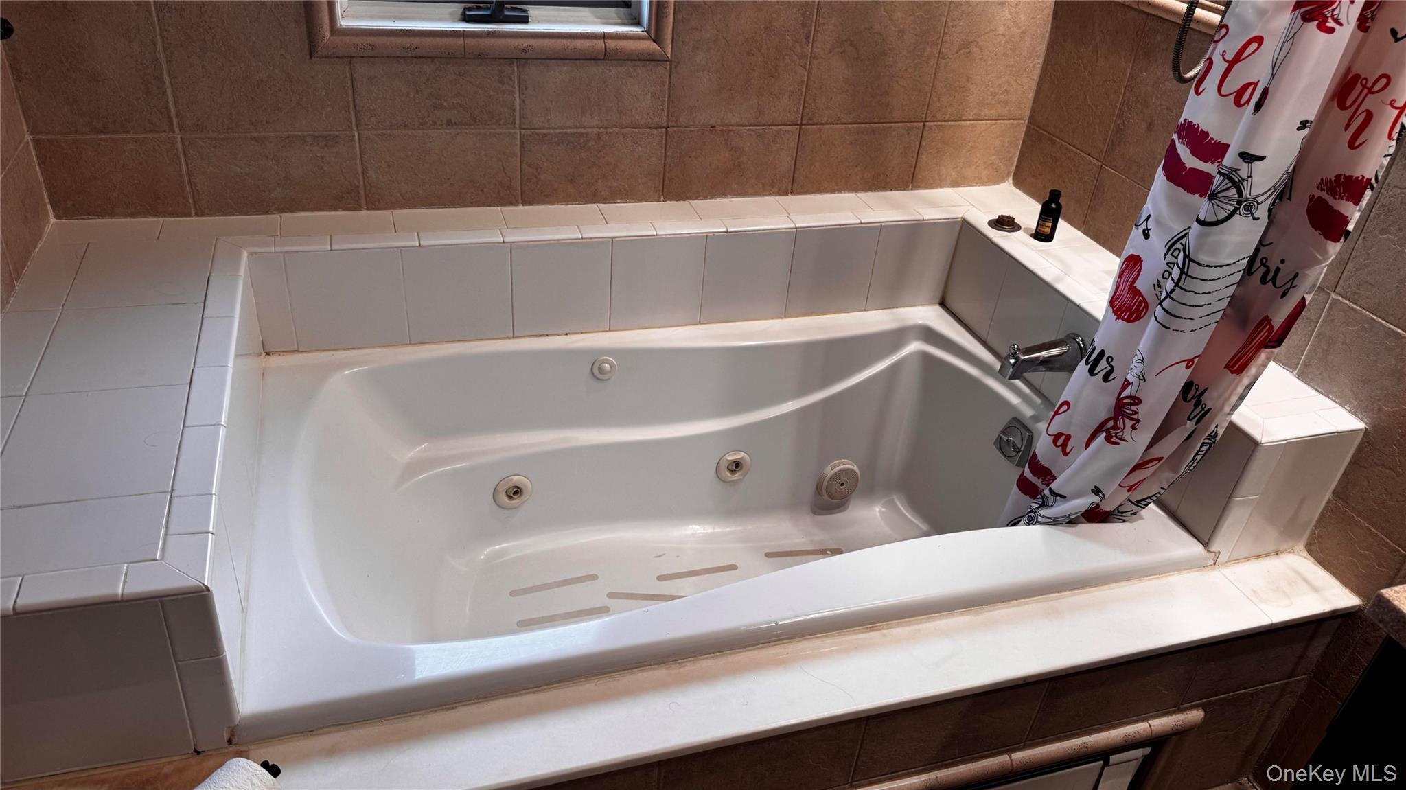 3318 Murdock Avenue Property Photo 6