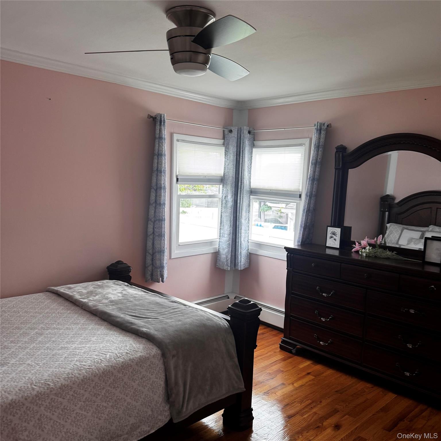 3318 Murdock Avenue Property Photo 8